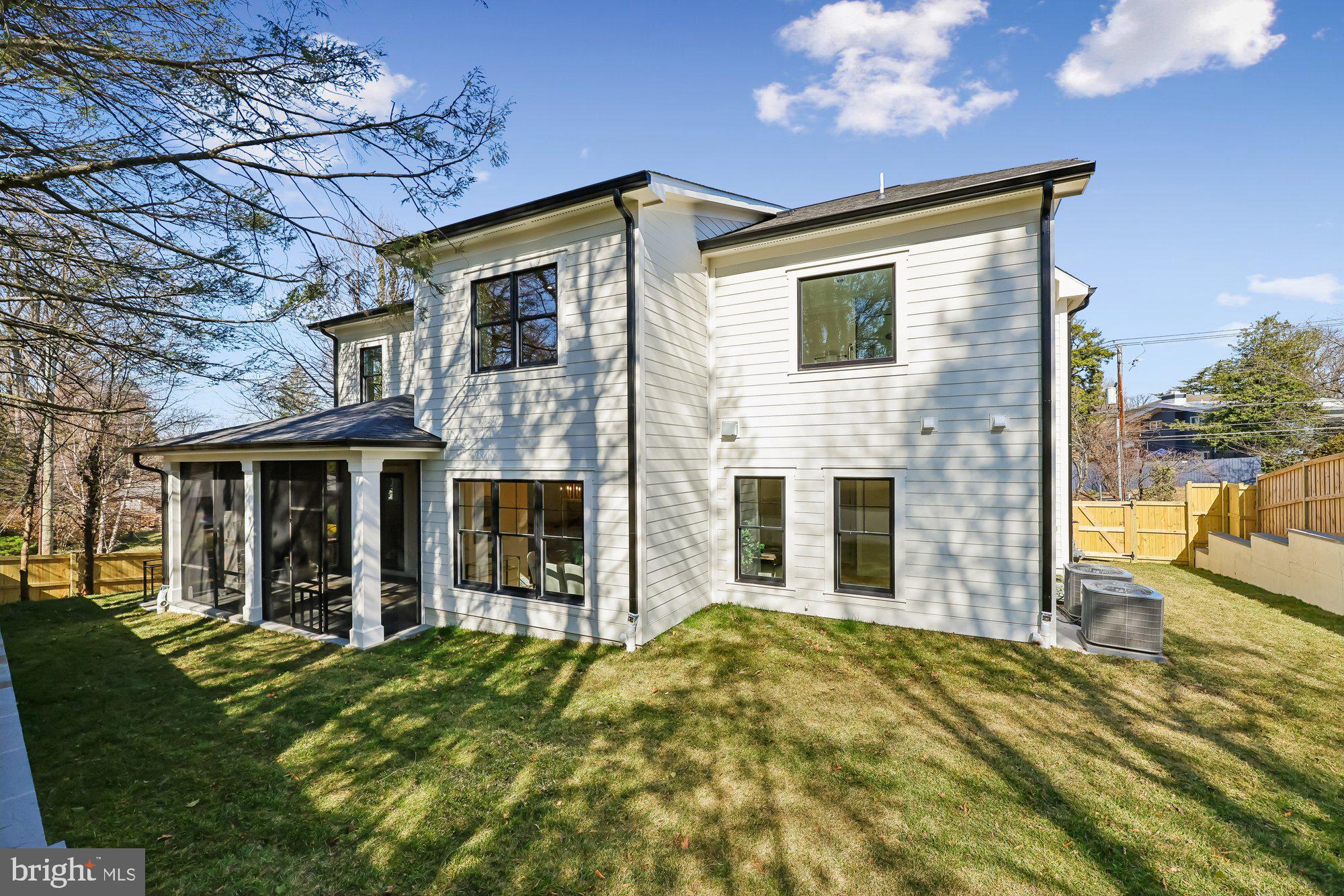DUNLOP HILLS - Residential