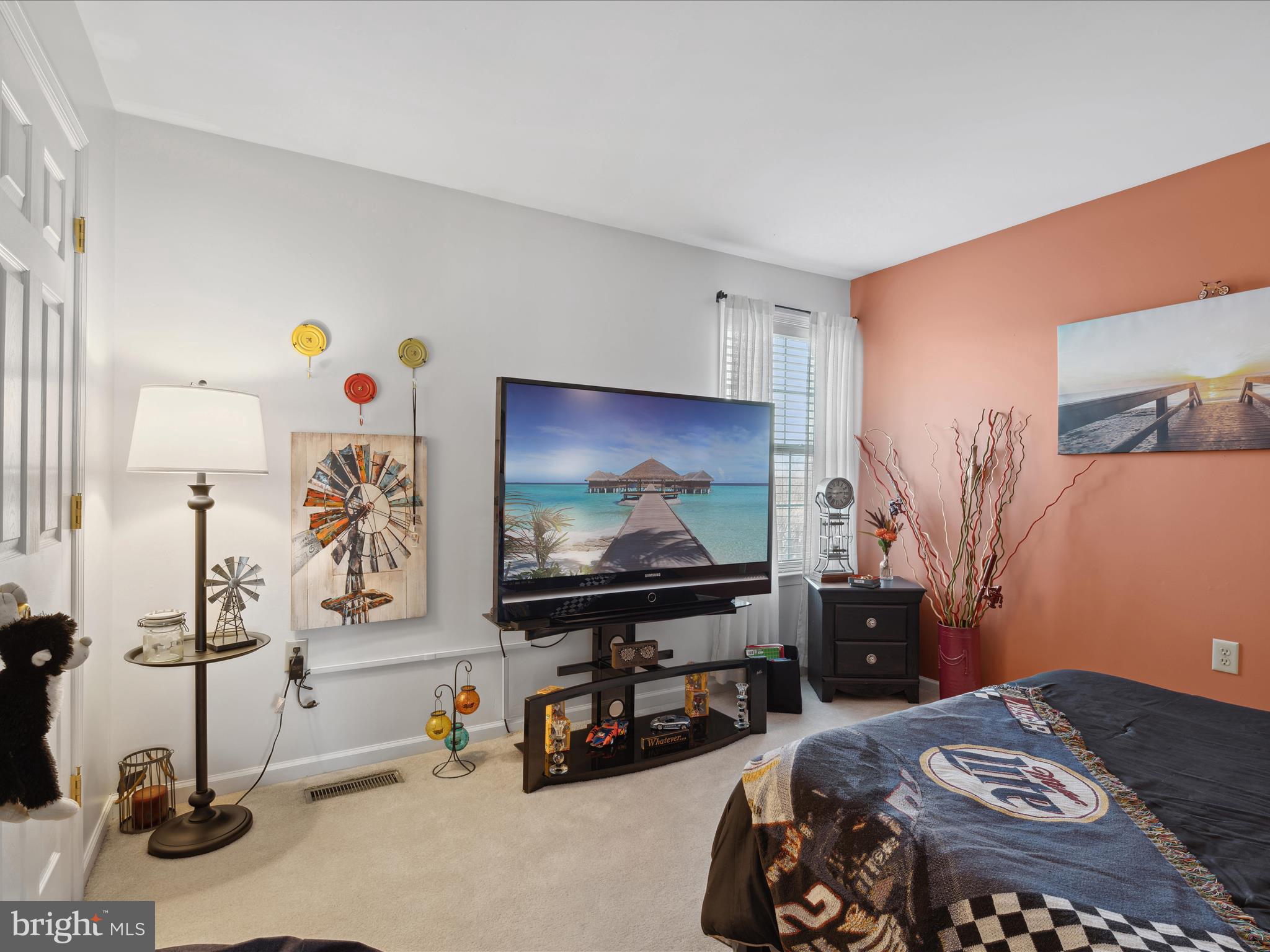 LOCUST HILL - Residential
