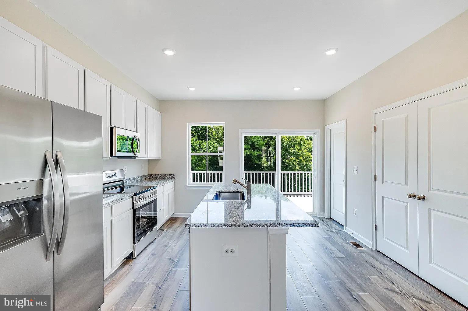 RED CLOVER MEADOWS - Residential Lease