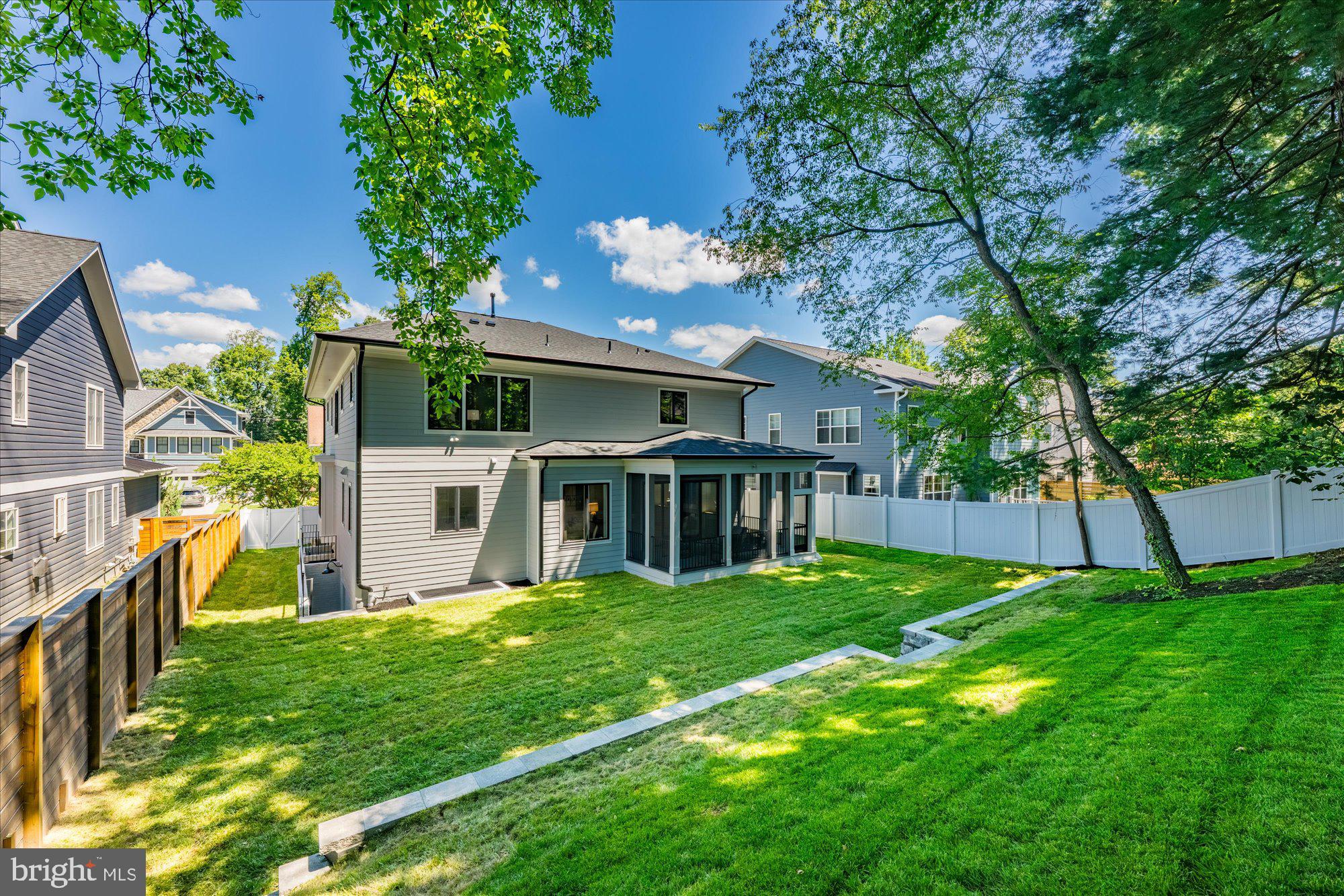 WESTMORELAND HEIGHTS - Residential