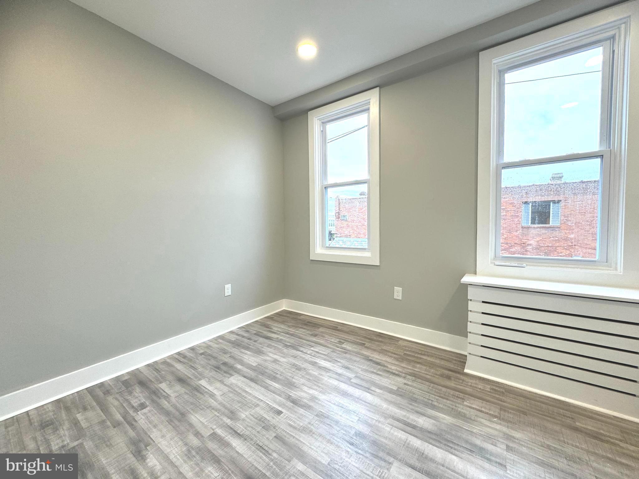 PORT RICHMOND - Residential Income