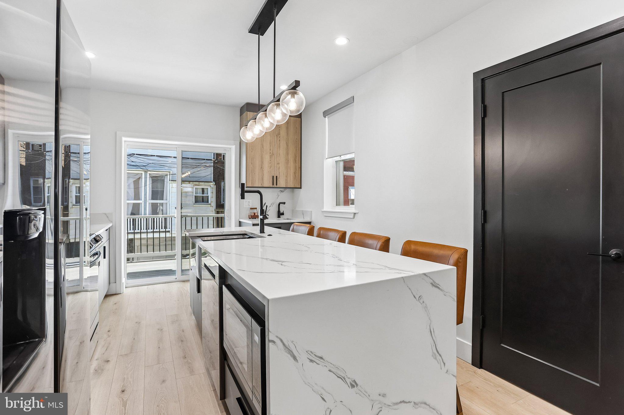 WALNUT HILL - Residential