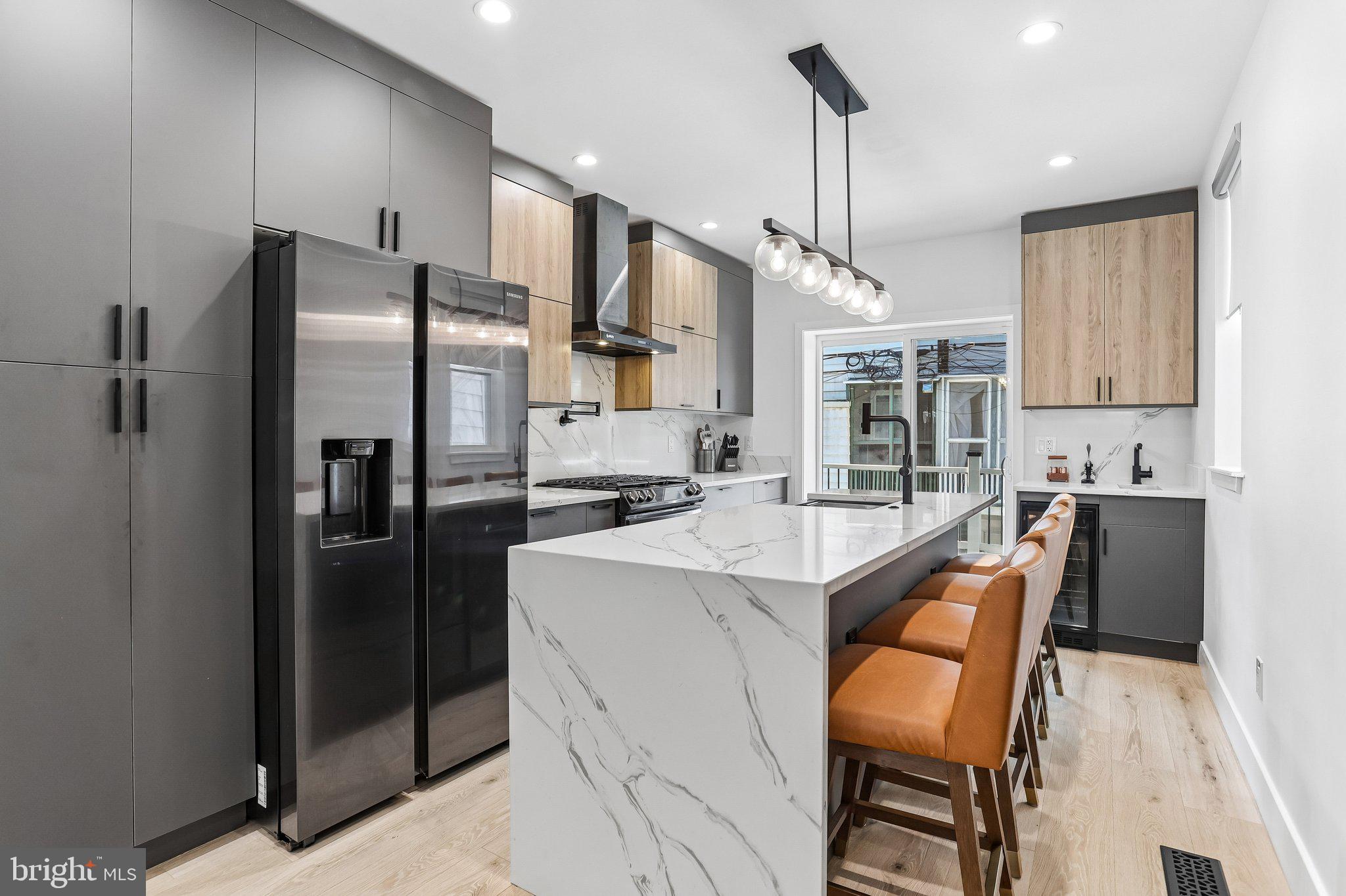 WALNUT HILL - Residential