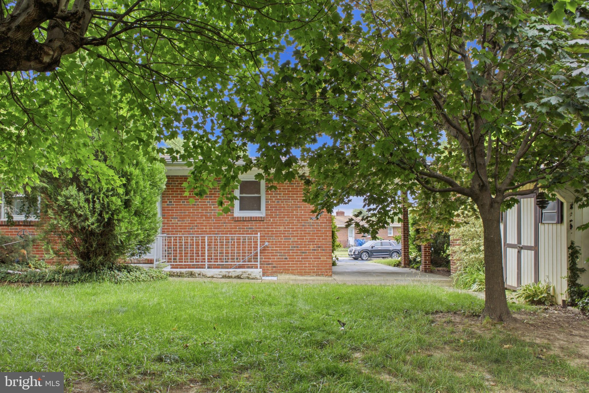 BERKFIELD - Residential