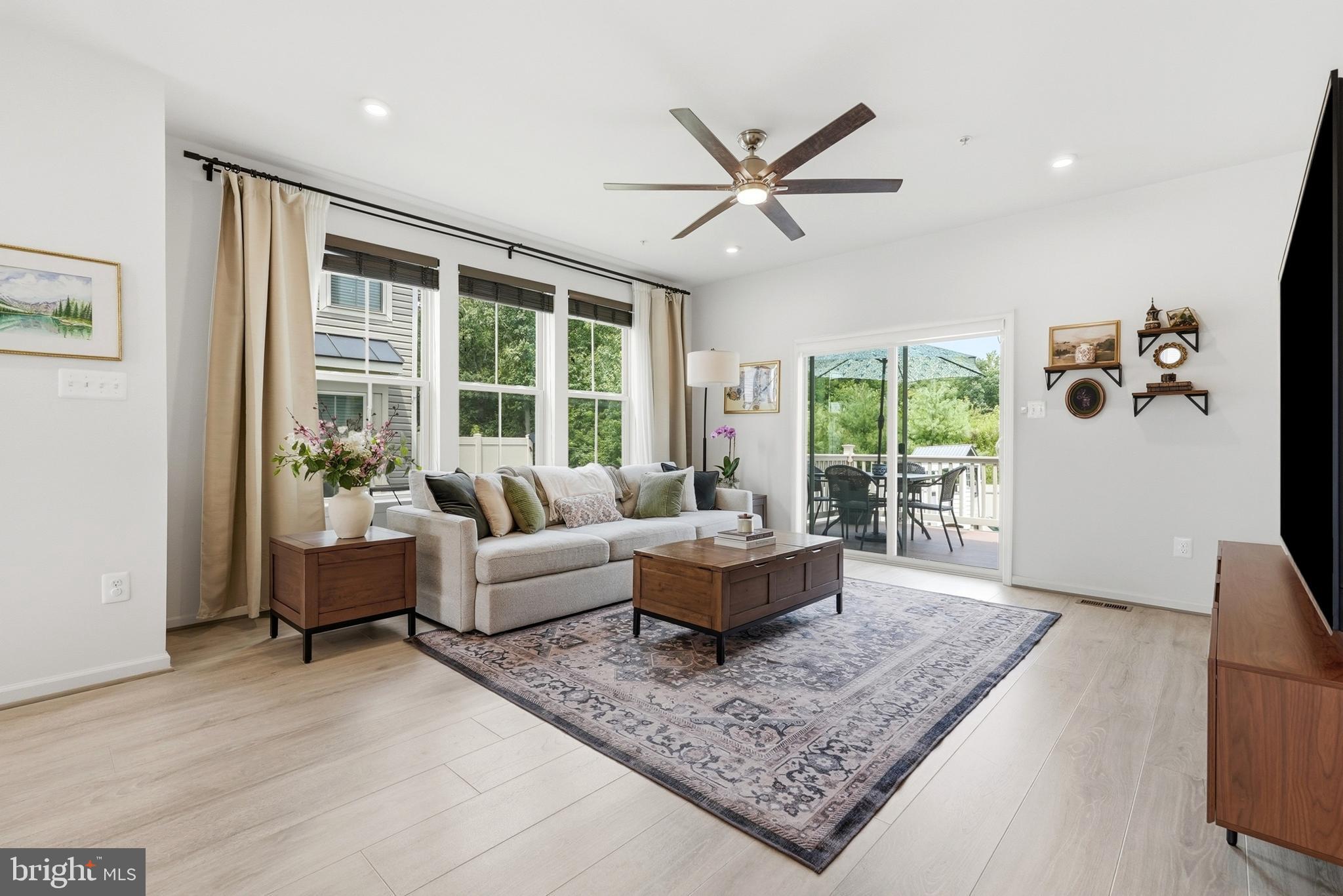 PARKSIDE - Residential