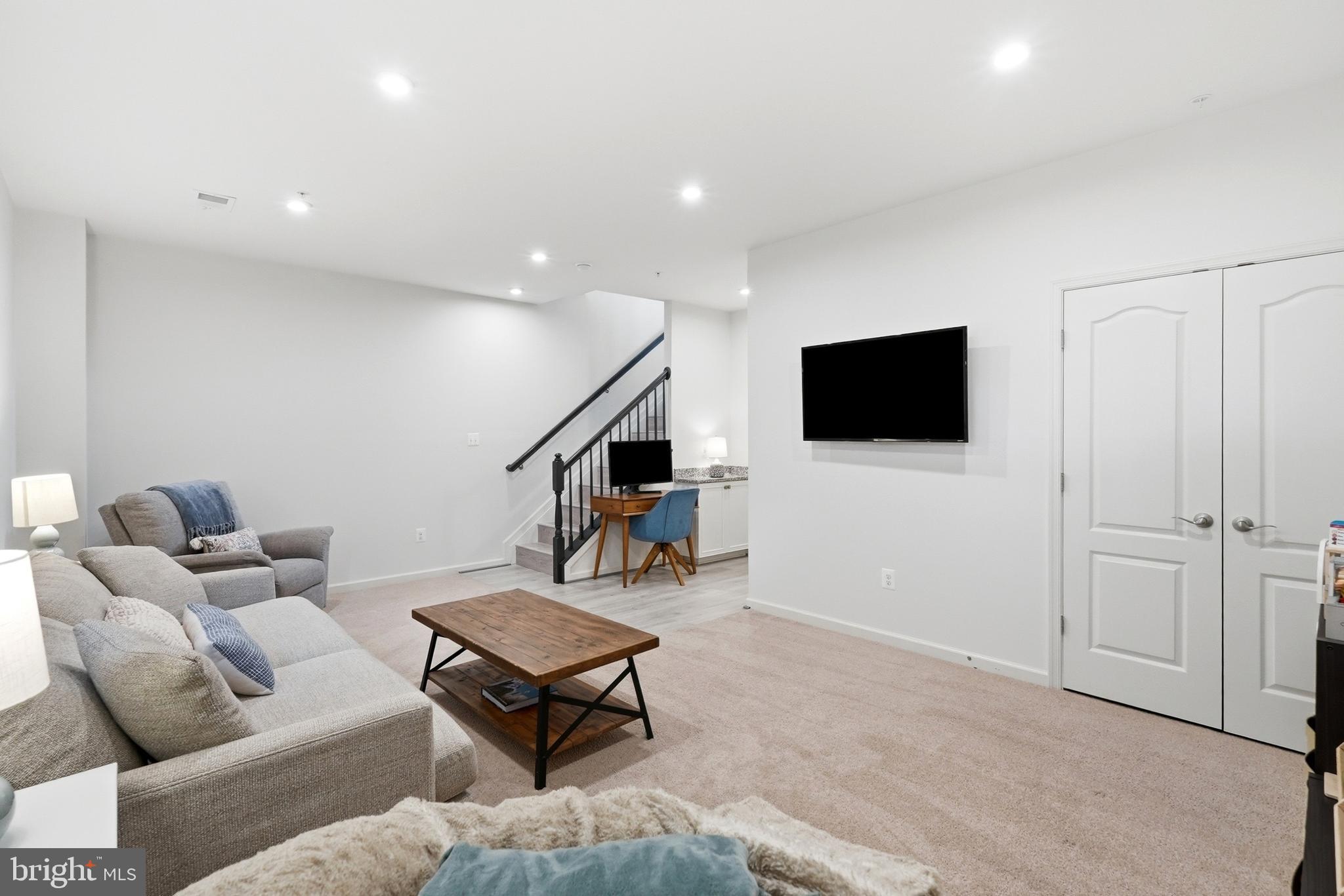 PARKSIDE - Residential