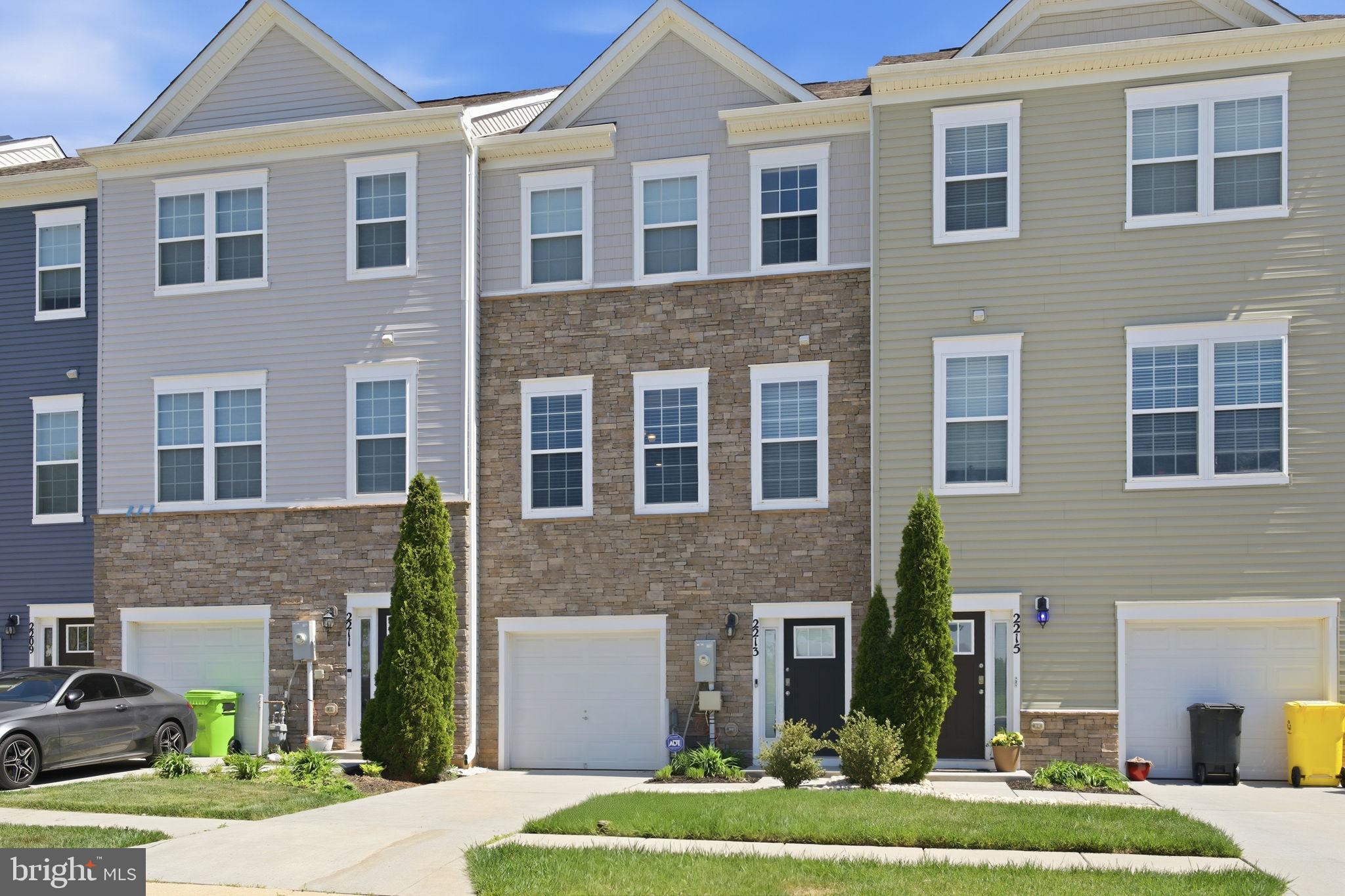 SEVEN OAKS - Residential