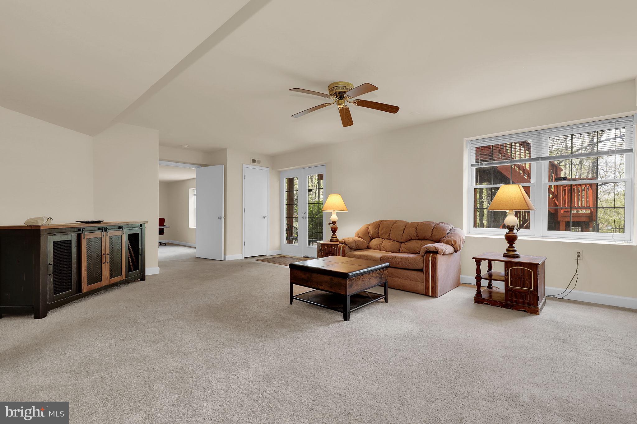 SHERWOOD FOREST - Residential
