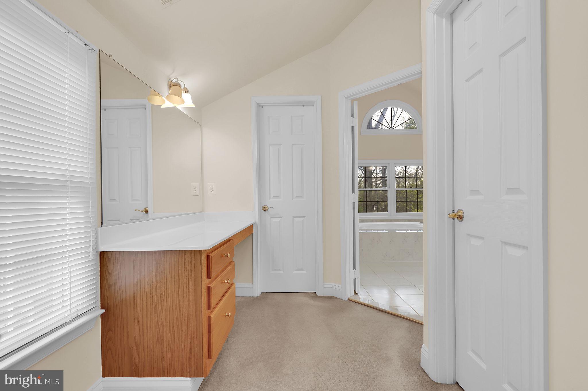 SHERWOOD FOREST - Residential