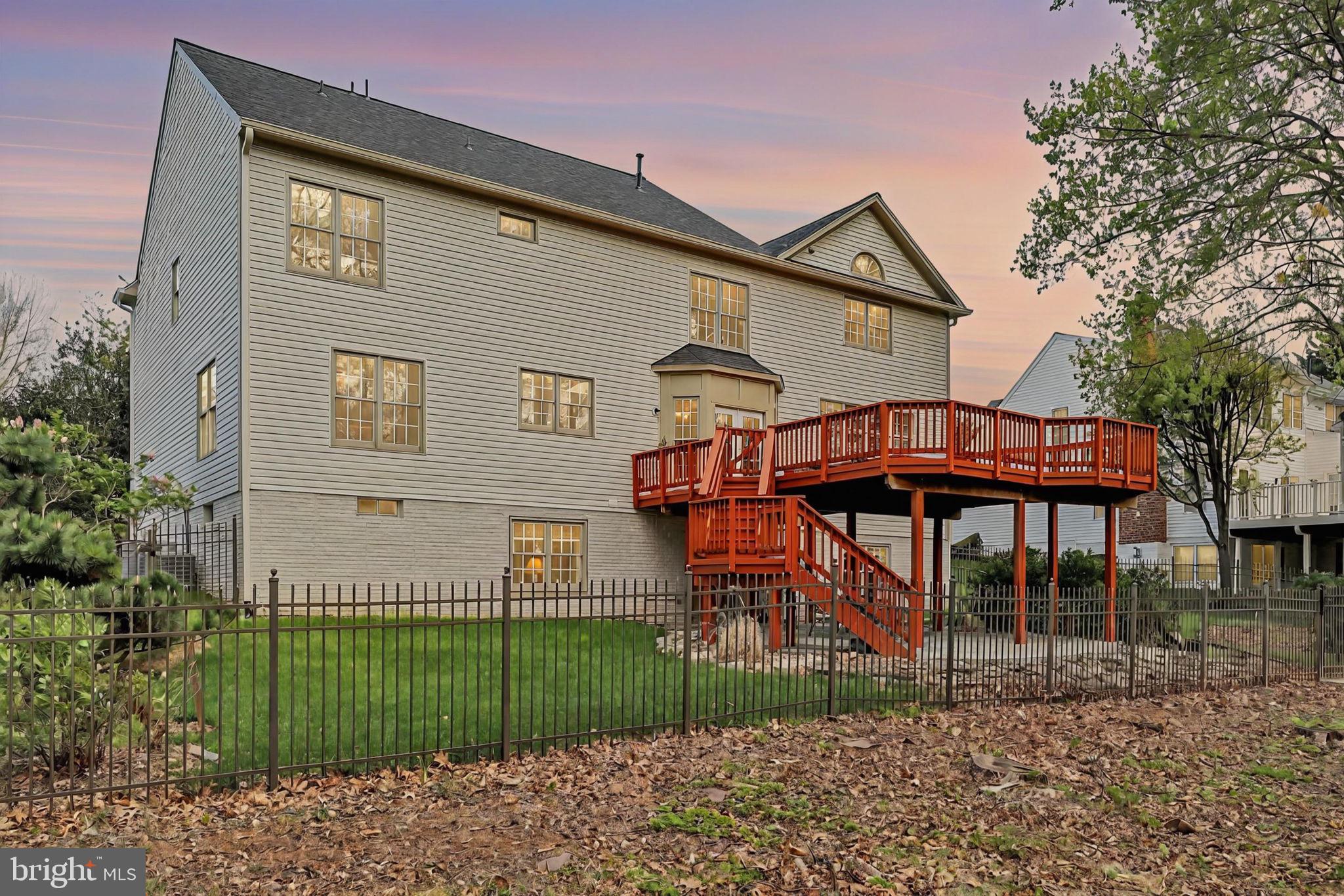 SHERWOOD FOREST - Residential