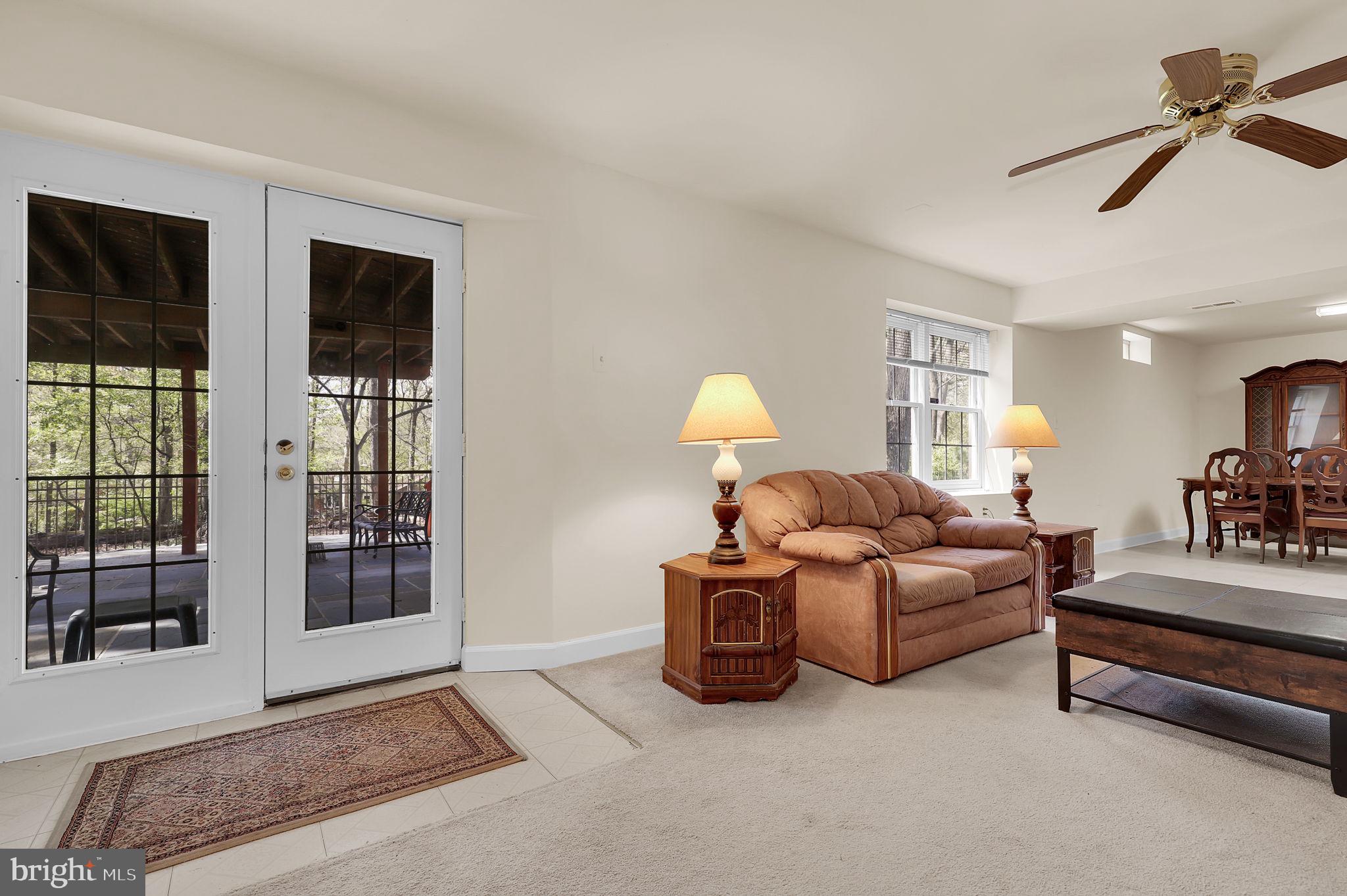 SHERWOOD FOREST - Residential