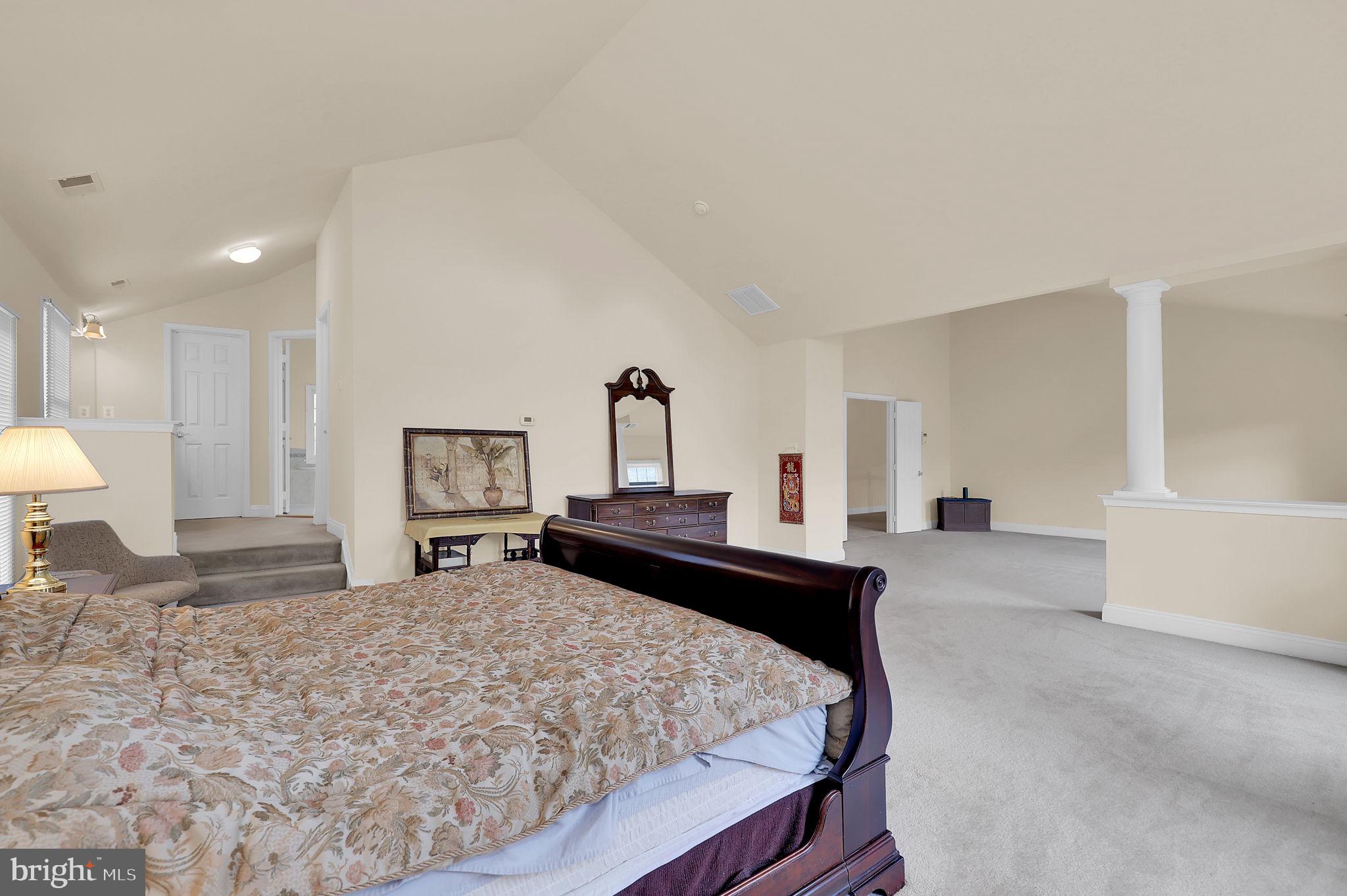 SHERWOOD FOREST - Residential