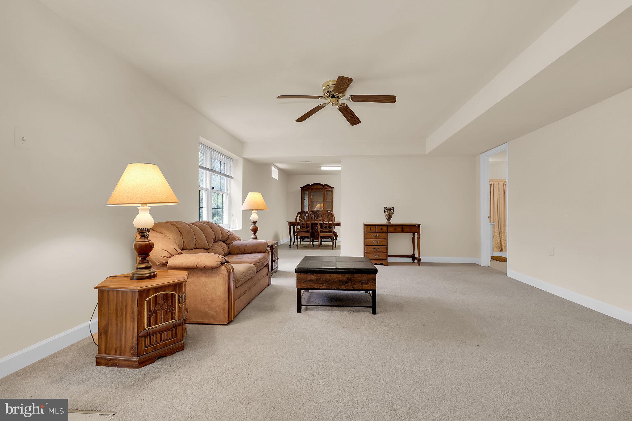 SHERWOOD FOREST - Residential