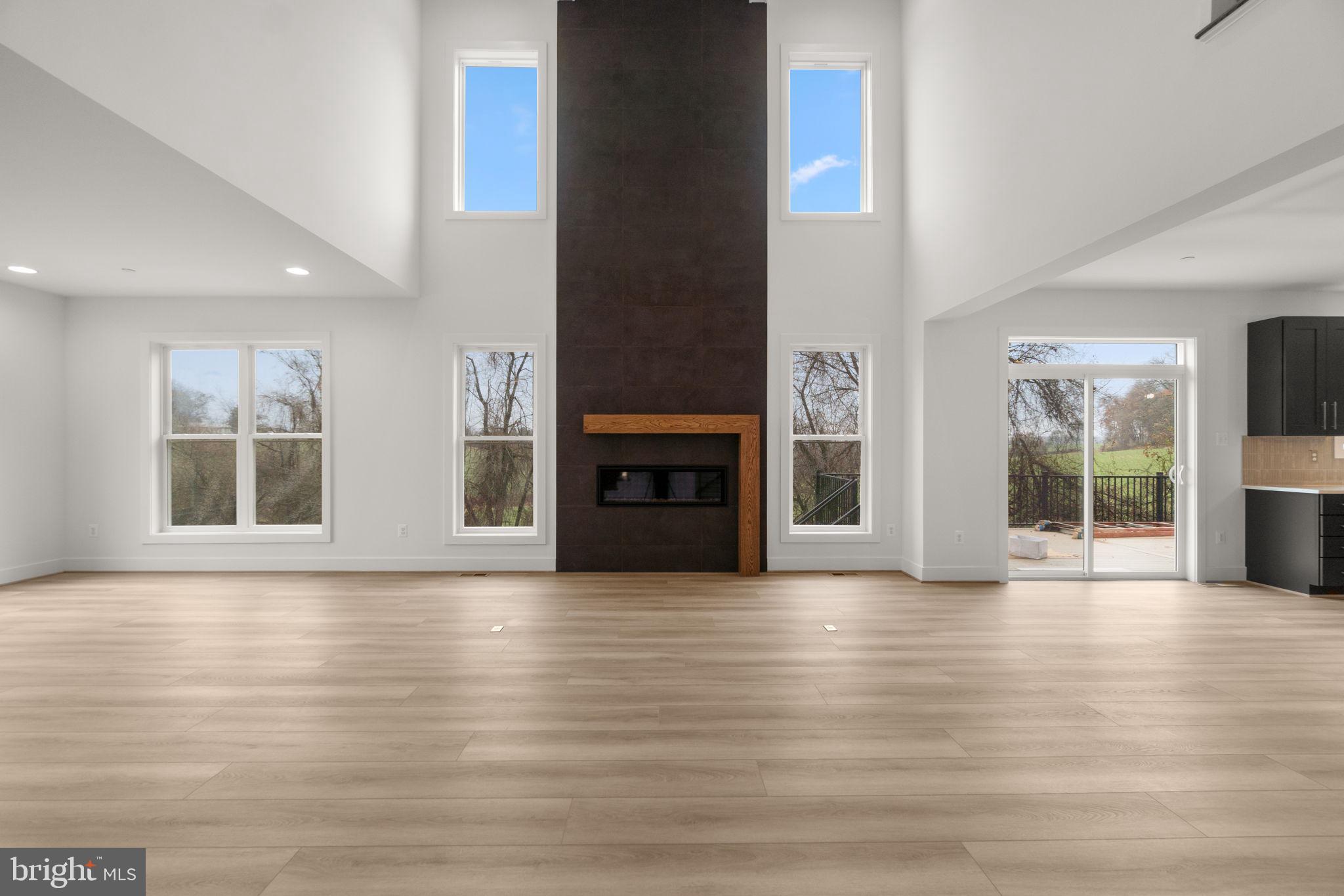 LANDENS RIDGE - Residential