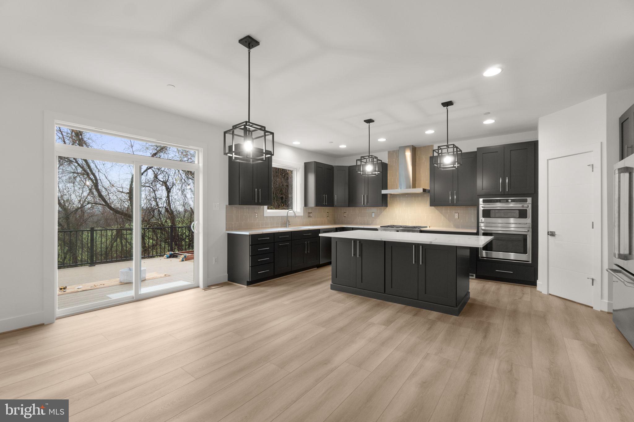 LANDENS RIDGE - Residential