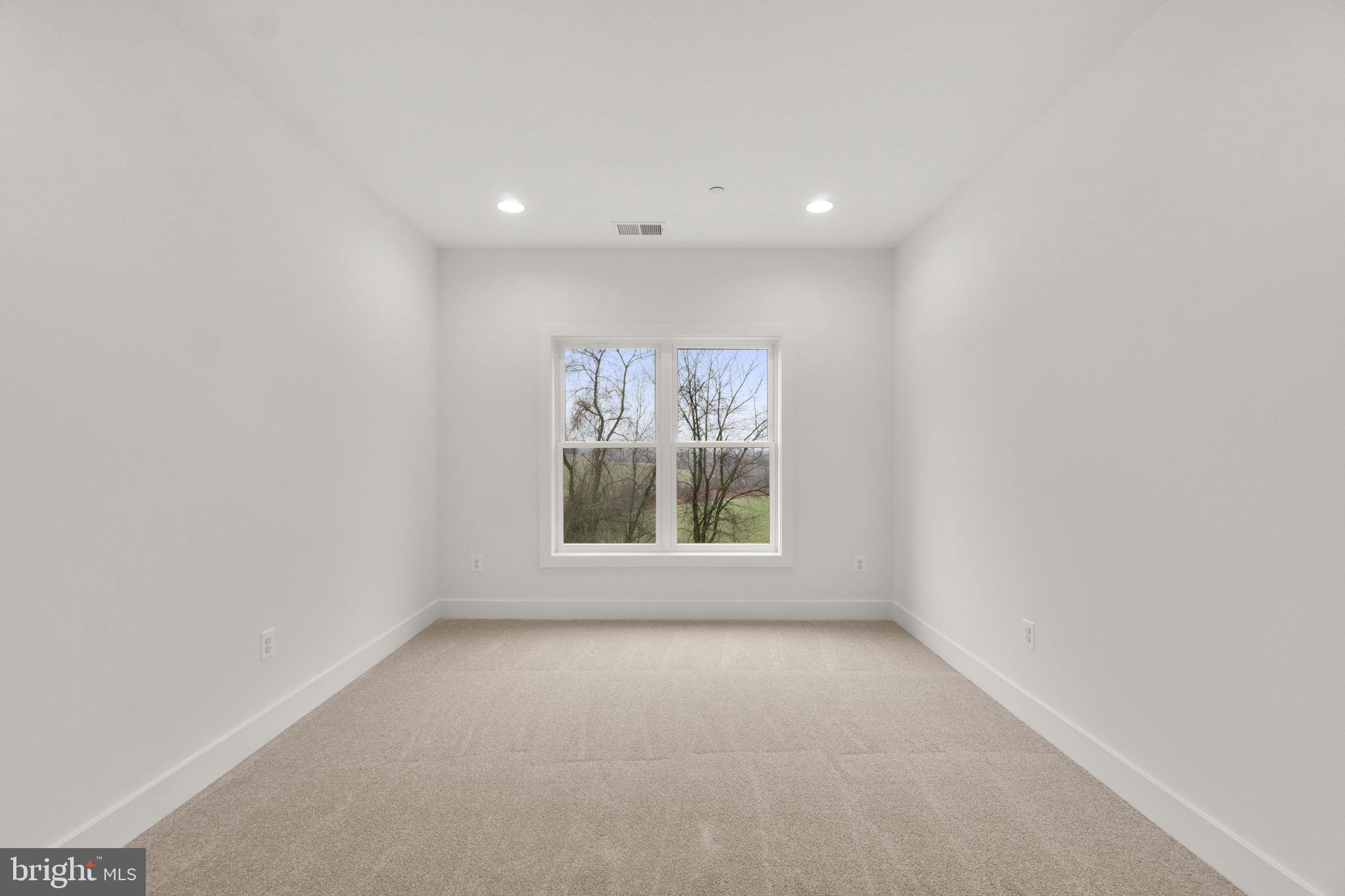 LANDENS RIDGE - Residential