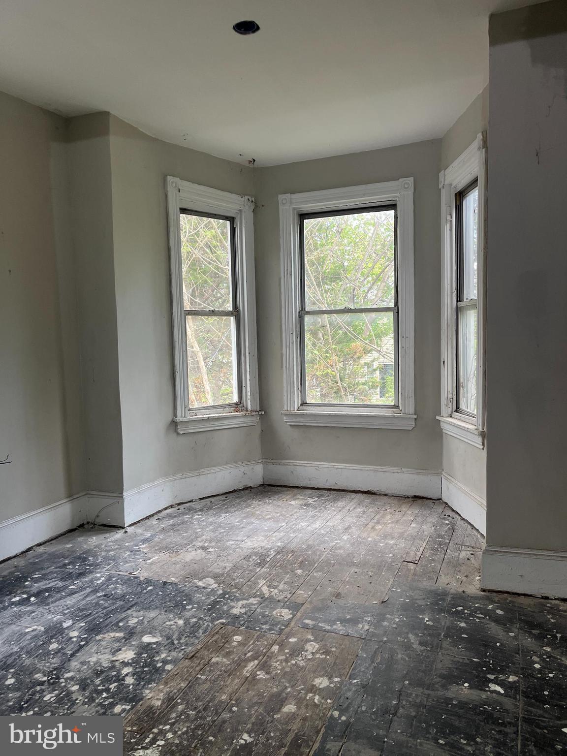 BELMONT - Residential