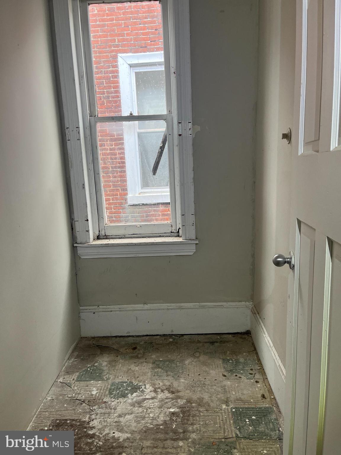 BELMONT - Residential