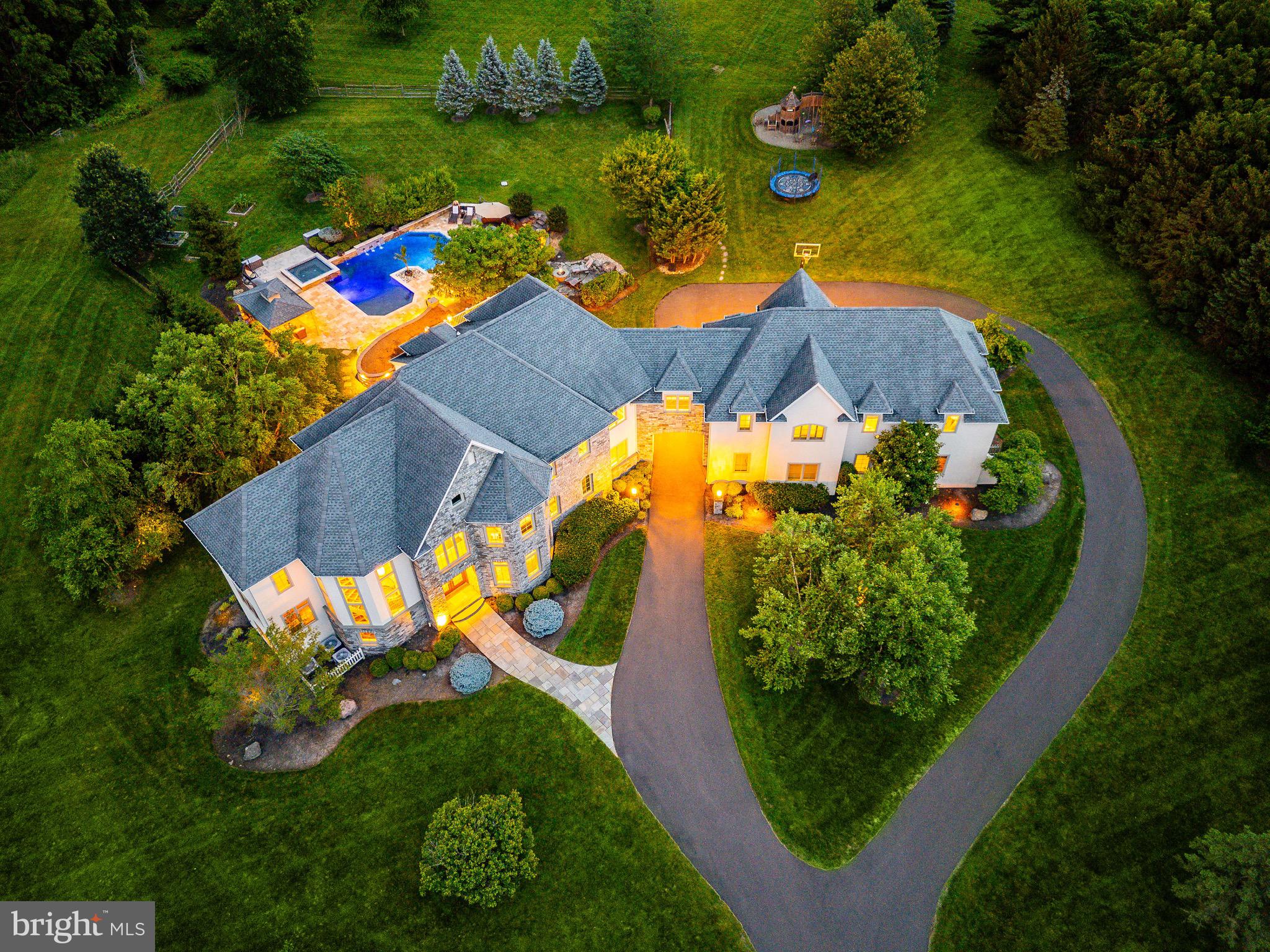 CREEKS BEND - Residential