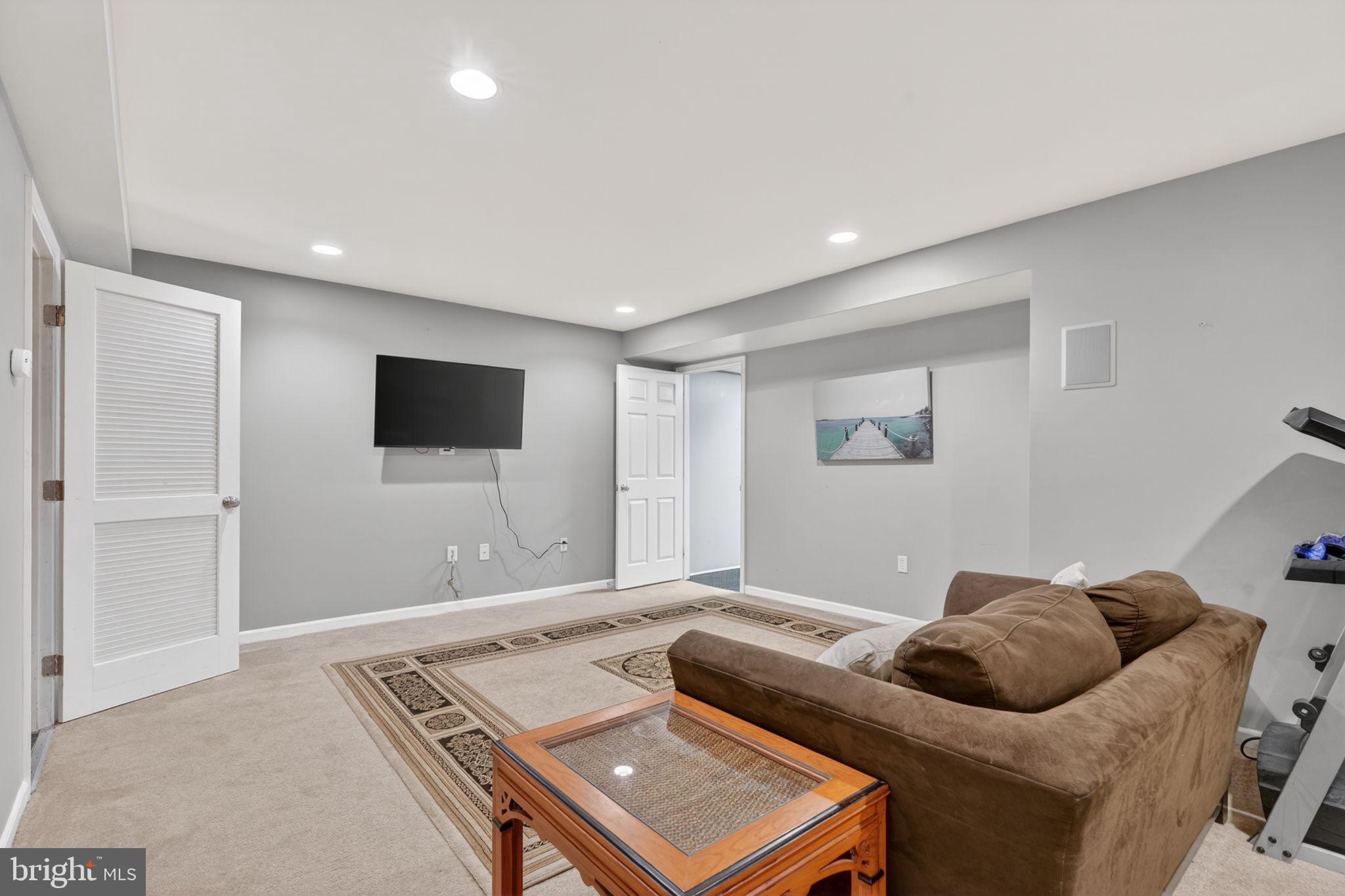 NEW DALEVILLE - Residential