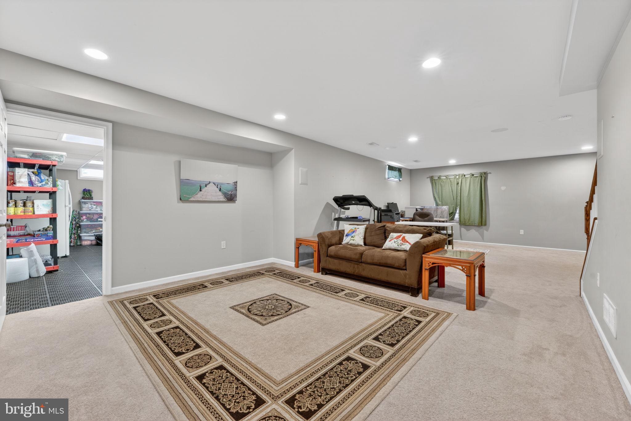 NEW DALEVILLE - Residential
