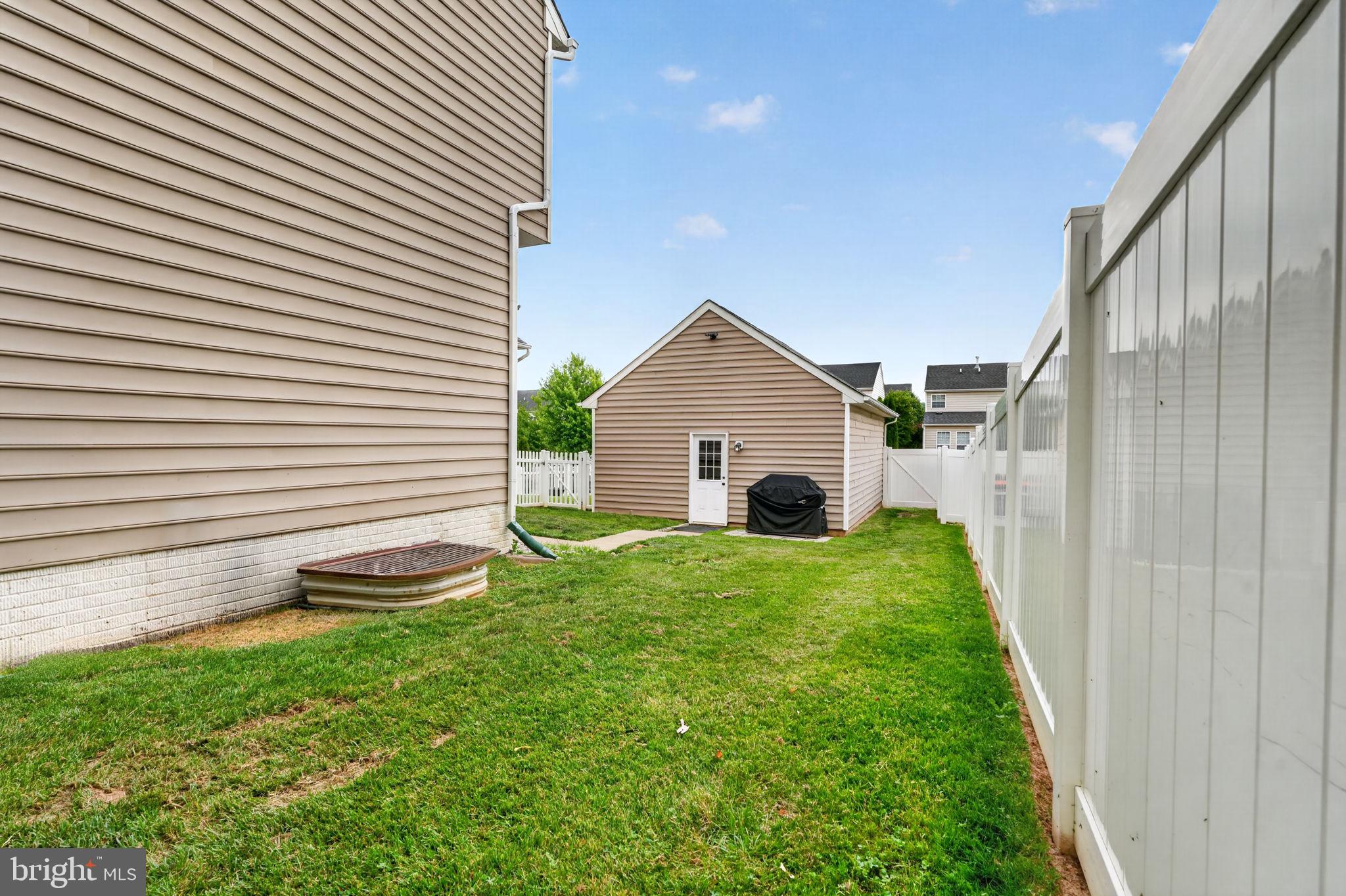 NEW DALEVILLE - Residential