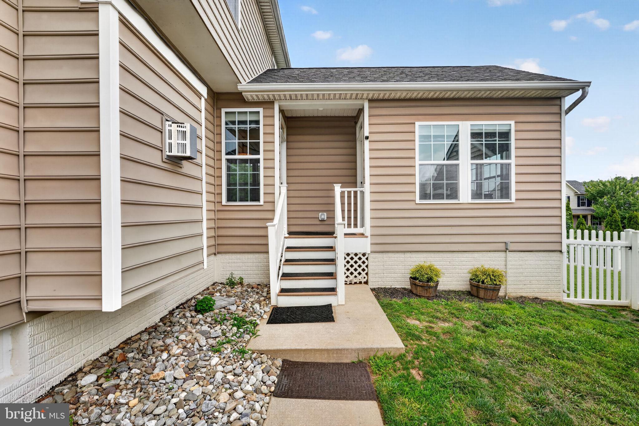 NEW DALEVILLE - Residential