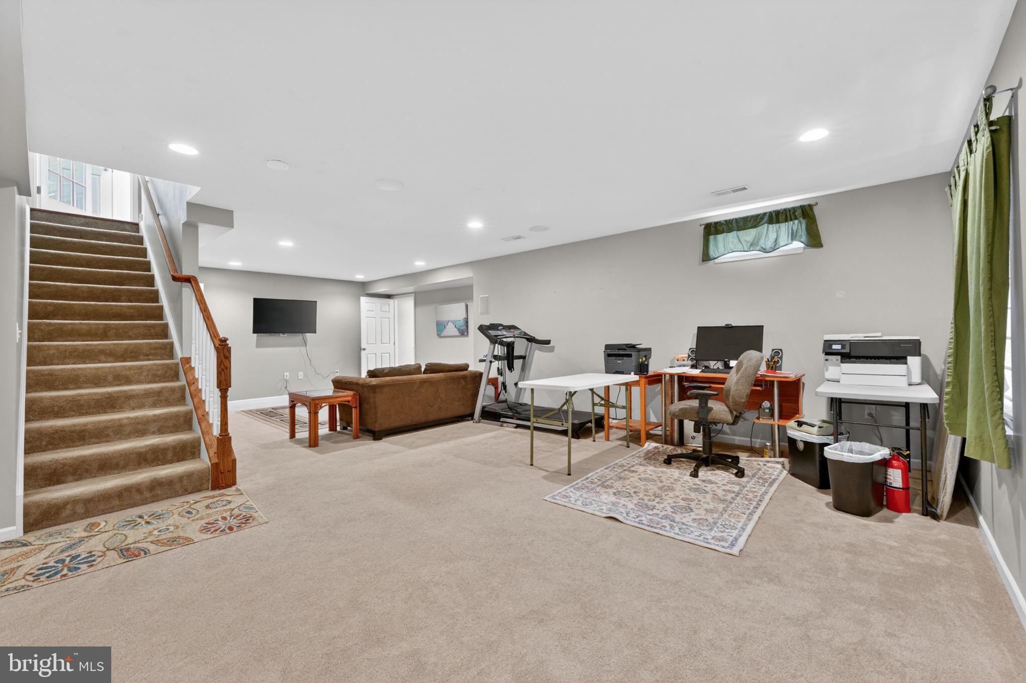 NEW DALEVILLE - Residential