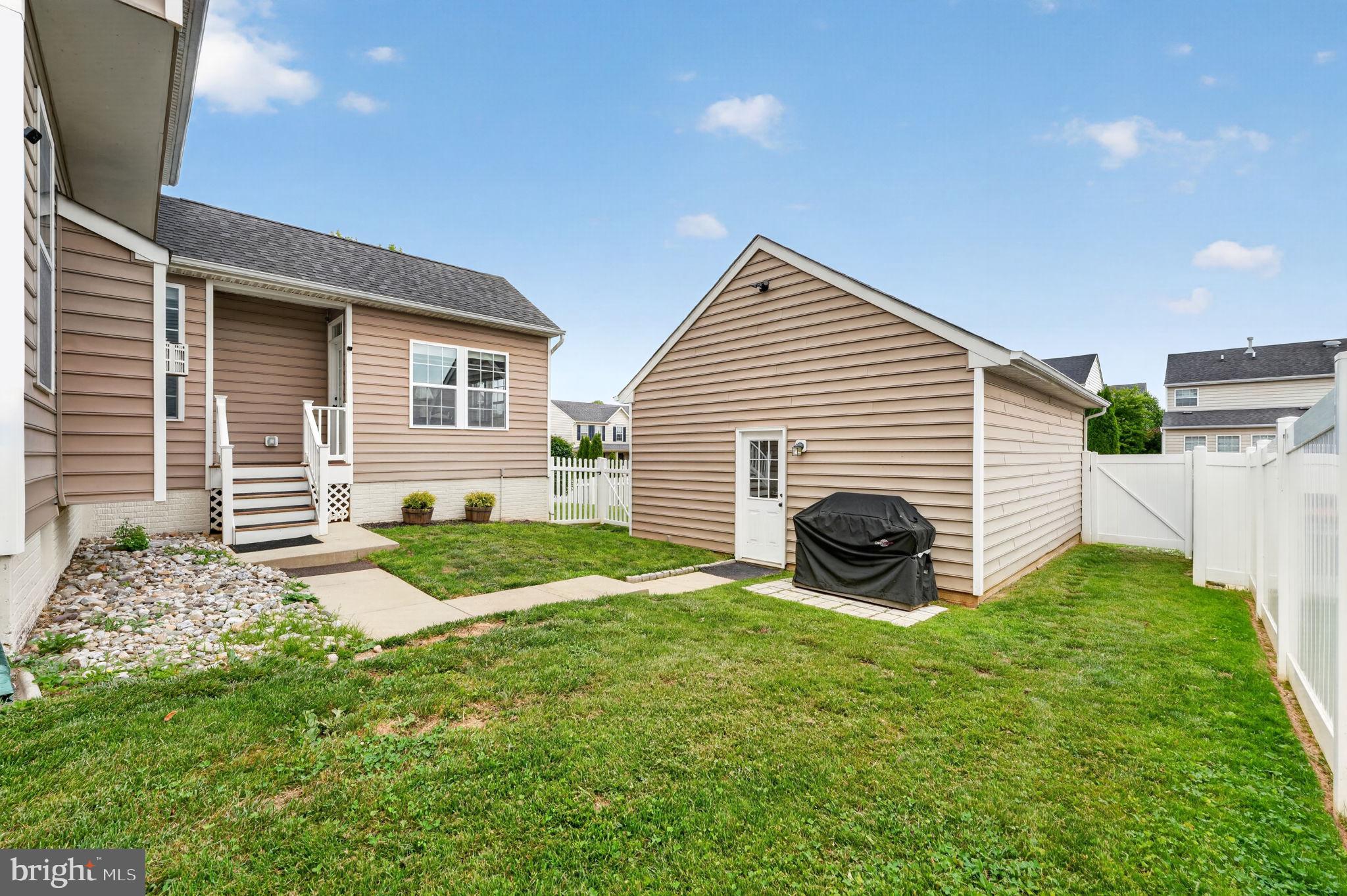 NEW DALEVILLE - Residential