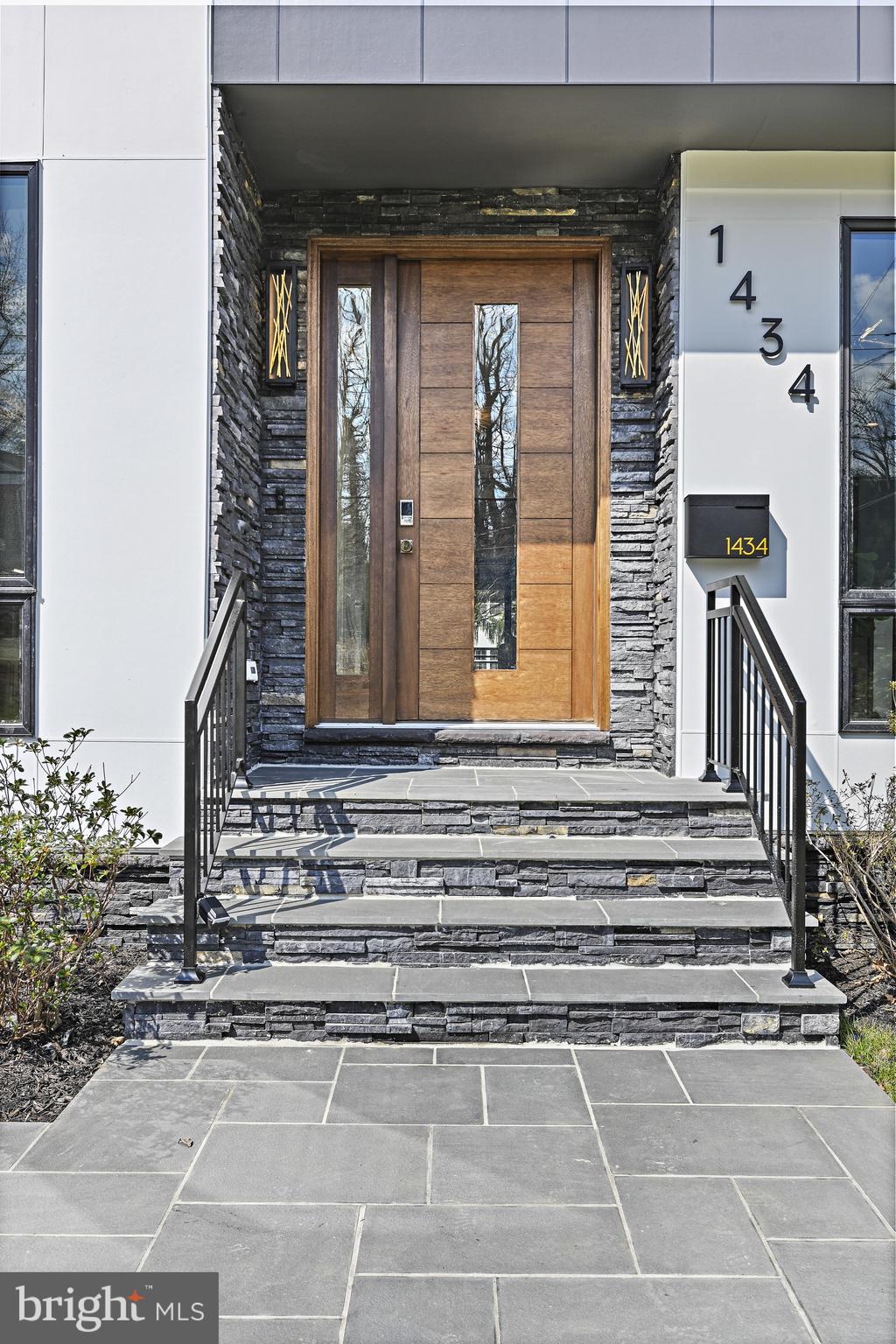 POTOMAC HILLS - Residential