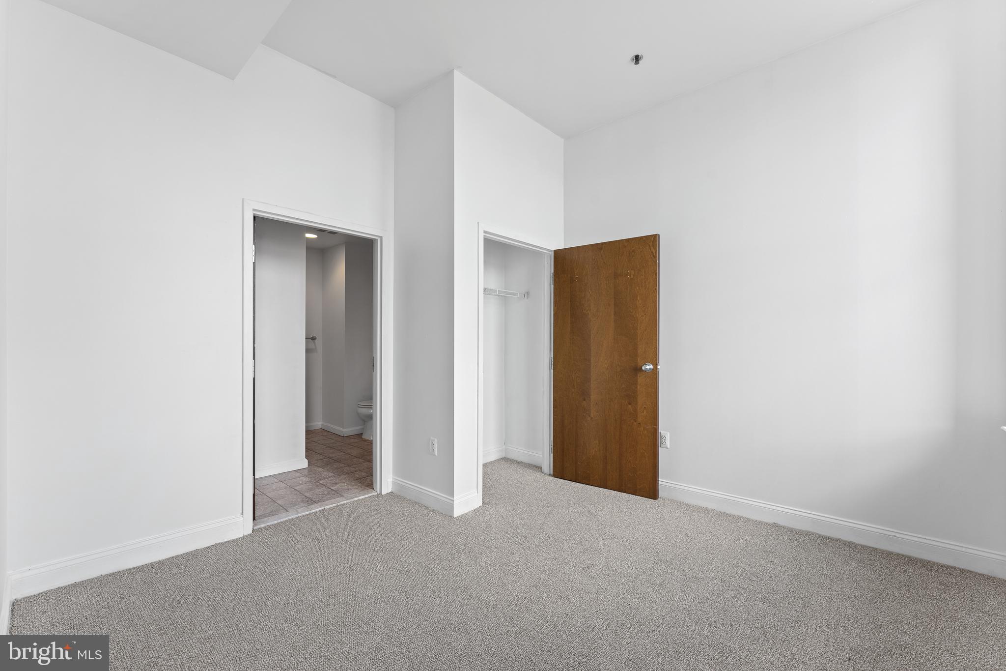 WASHINGTON SQ WEST - Residential