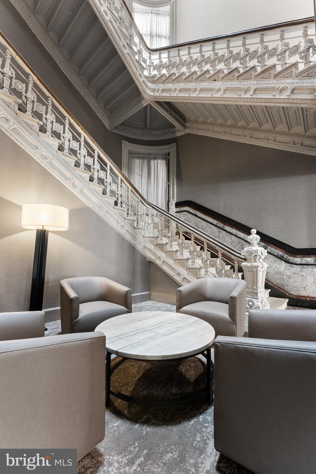 WASHINGTON SQ WEST - Residential