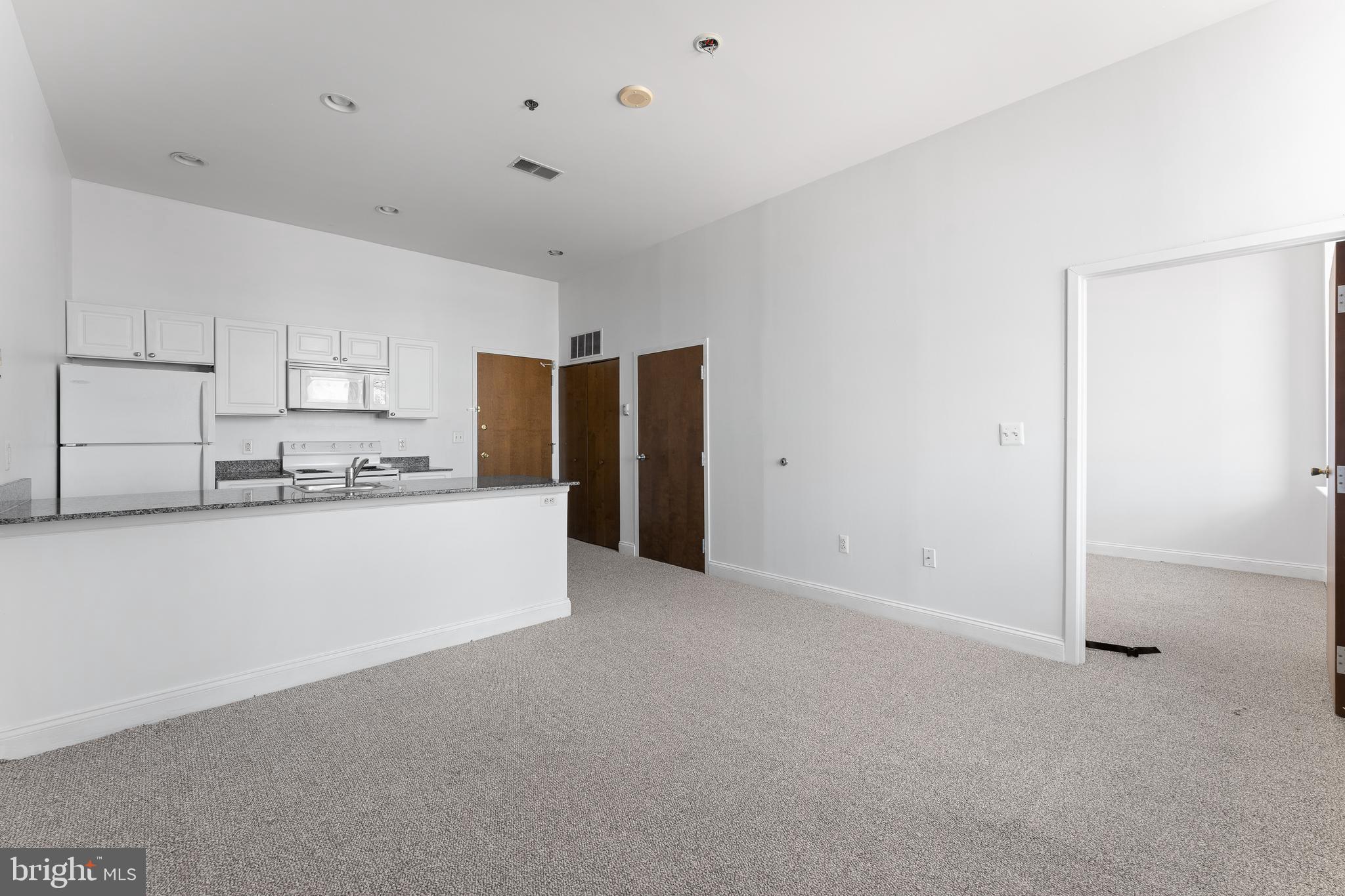 WASHINGTON SQ WEST - Residential