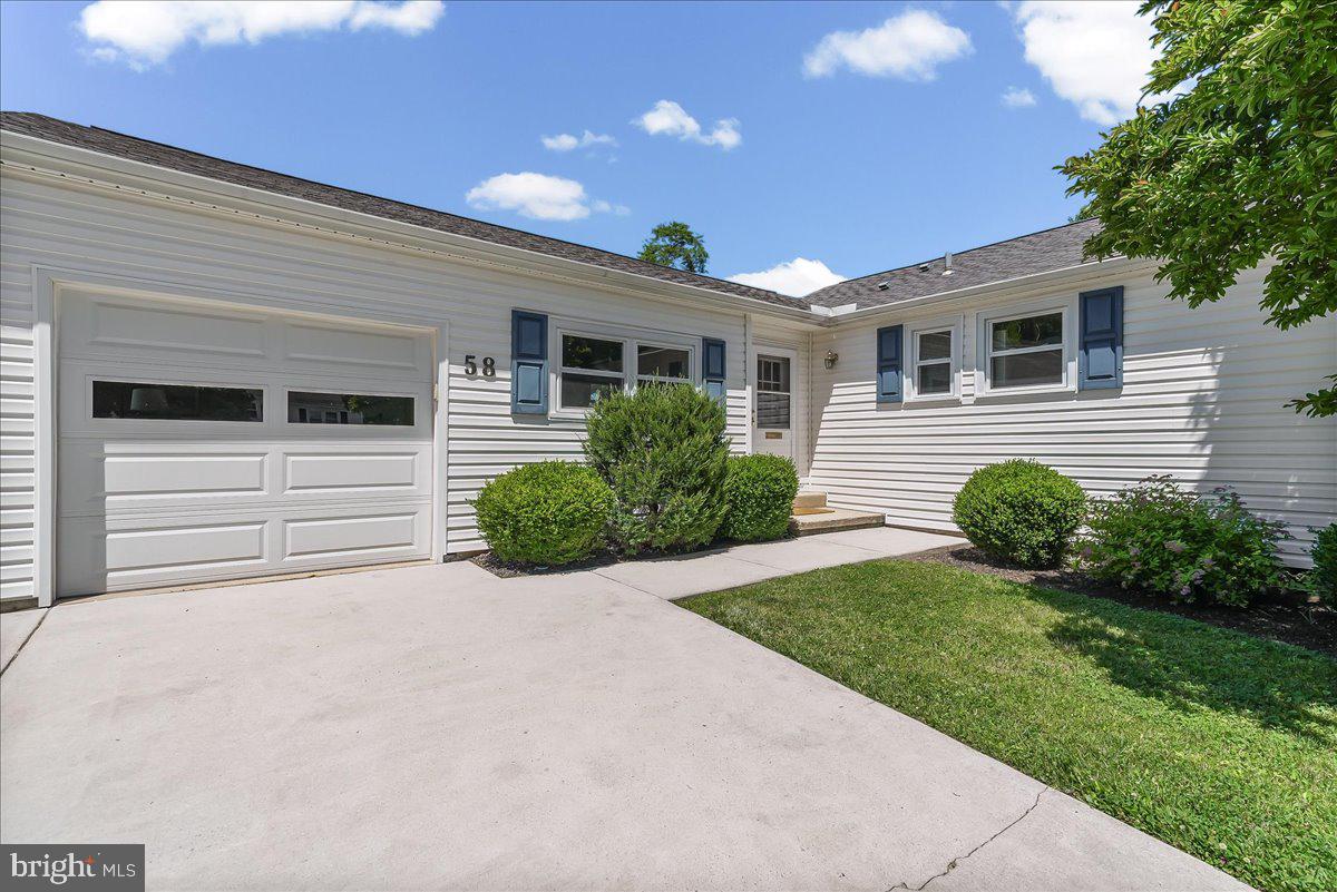 FAIRFIELD CREST - Residential