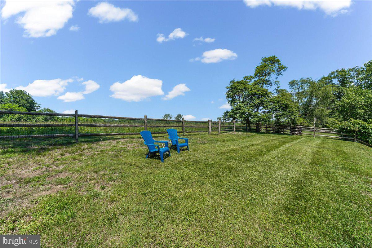 FAIRFIELD CREST - Residential