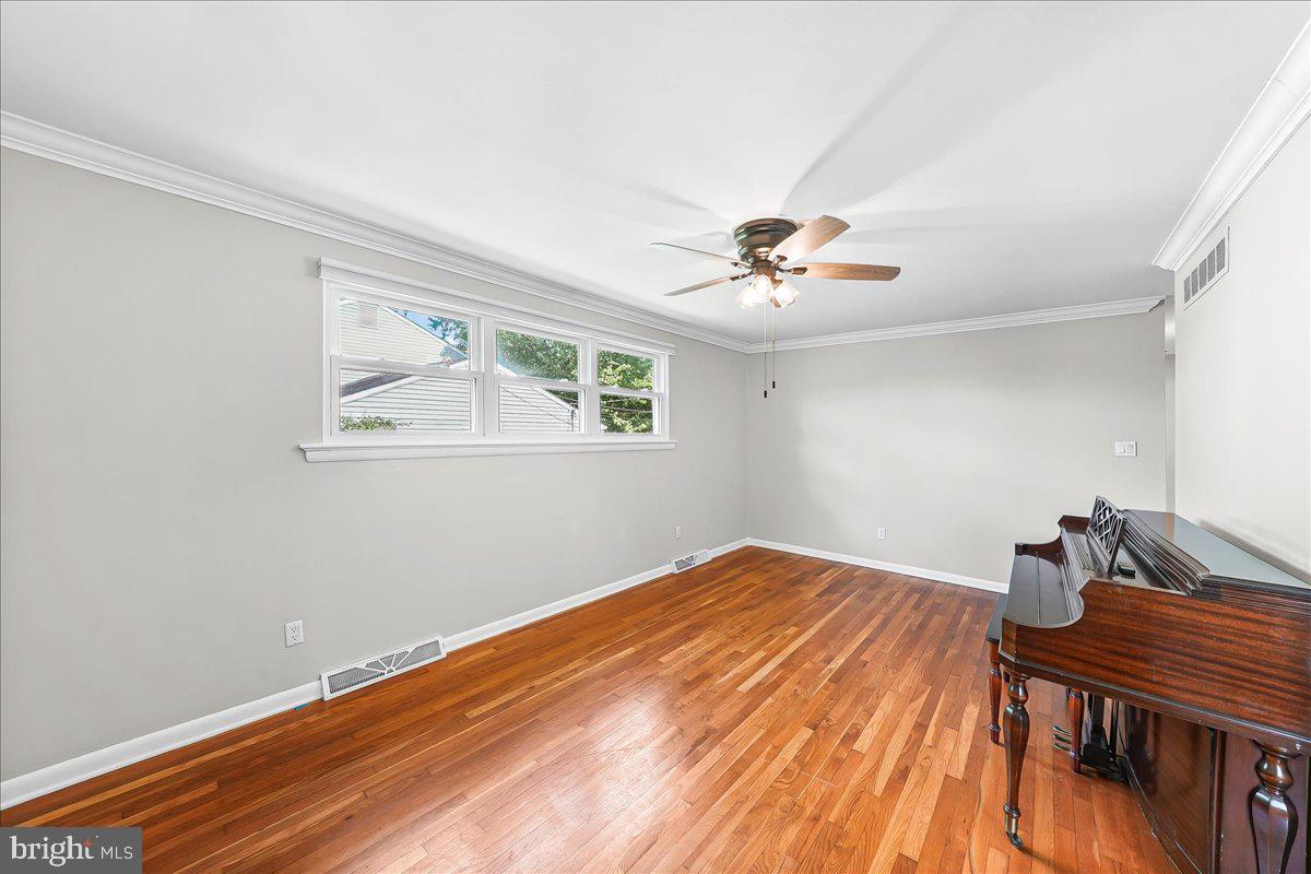 FAIRFIELD CREST - Residential