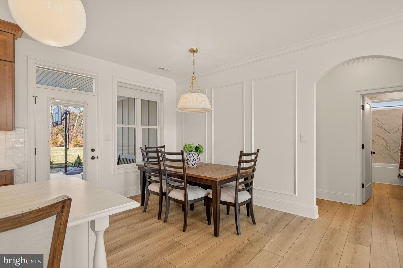 NEAR STANLEY - Residential