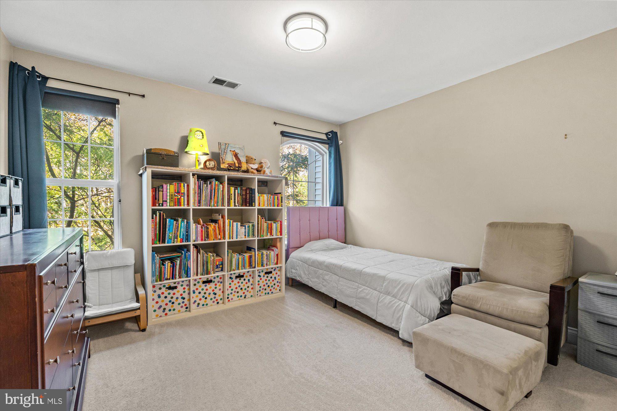 CAMERON STATION - Residential