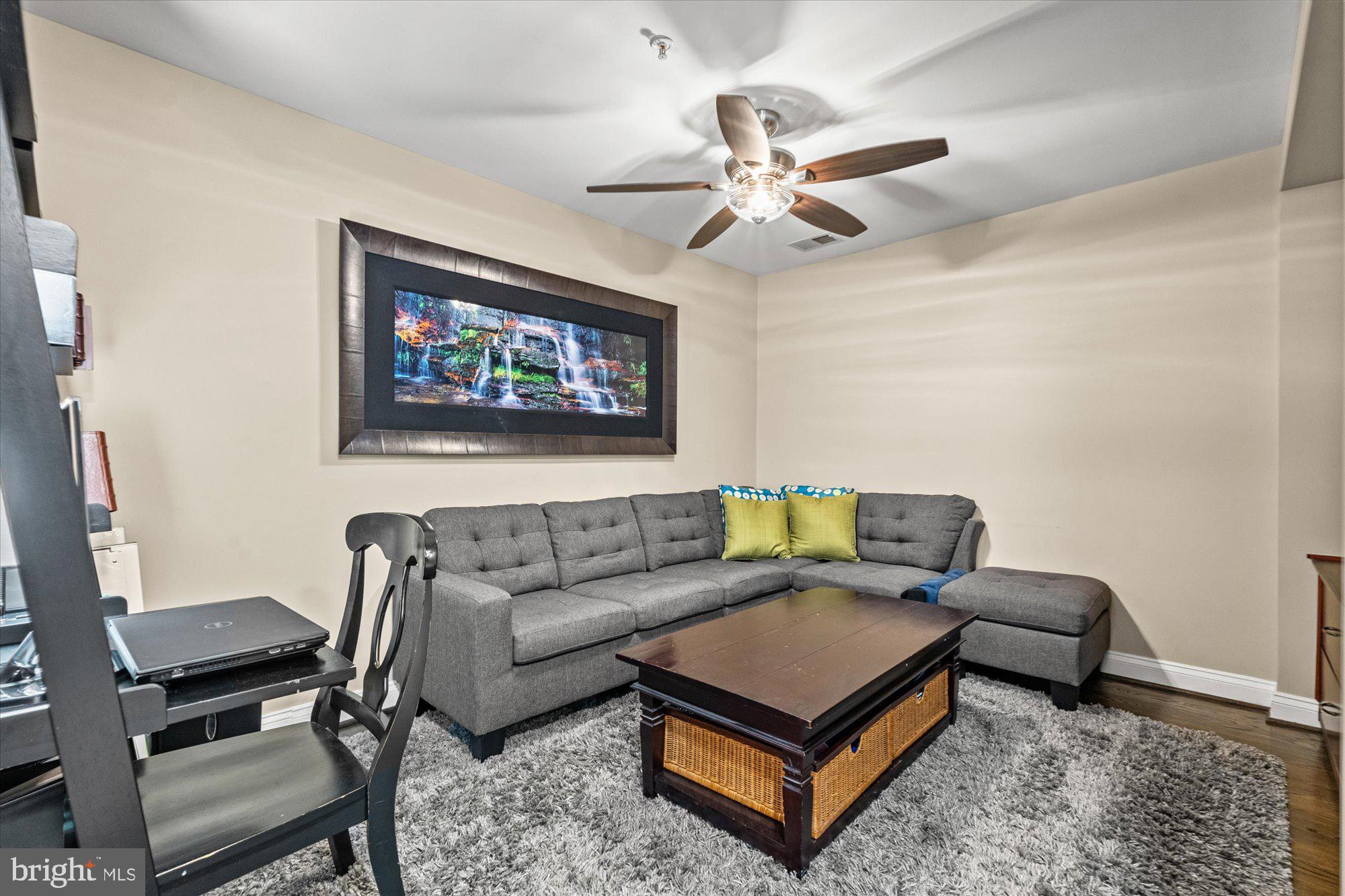 CAMERON STATION - Residential