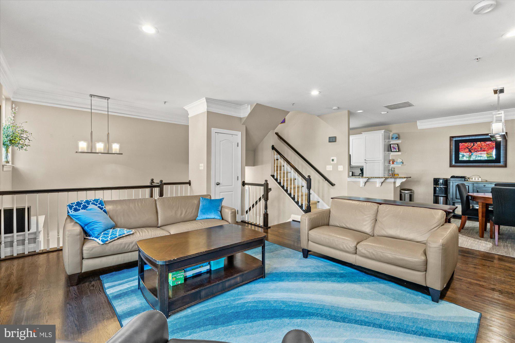 CAMERON STATION - Residential