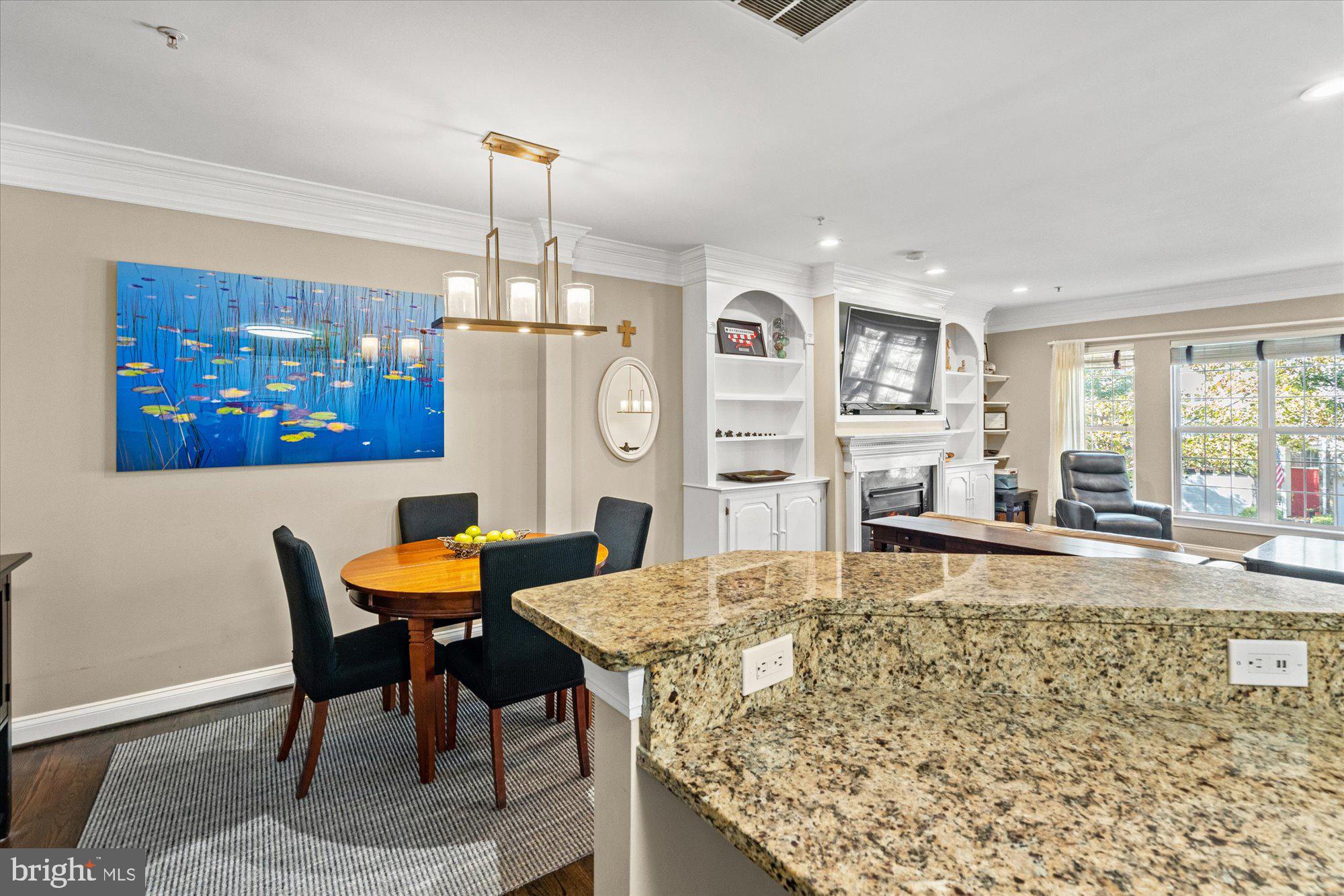 CAMERON STATION - Residential