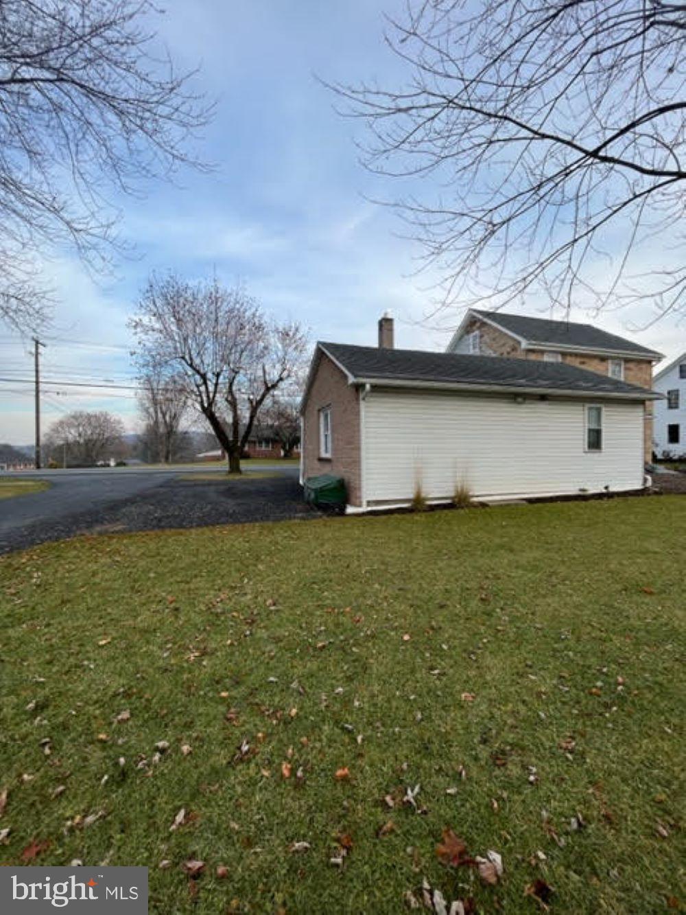 ELIZABETH TWP - Residential Lease