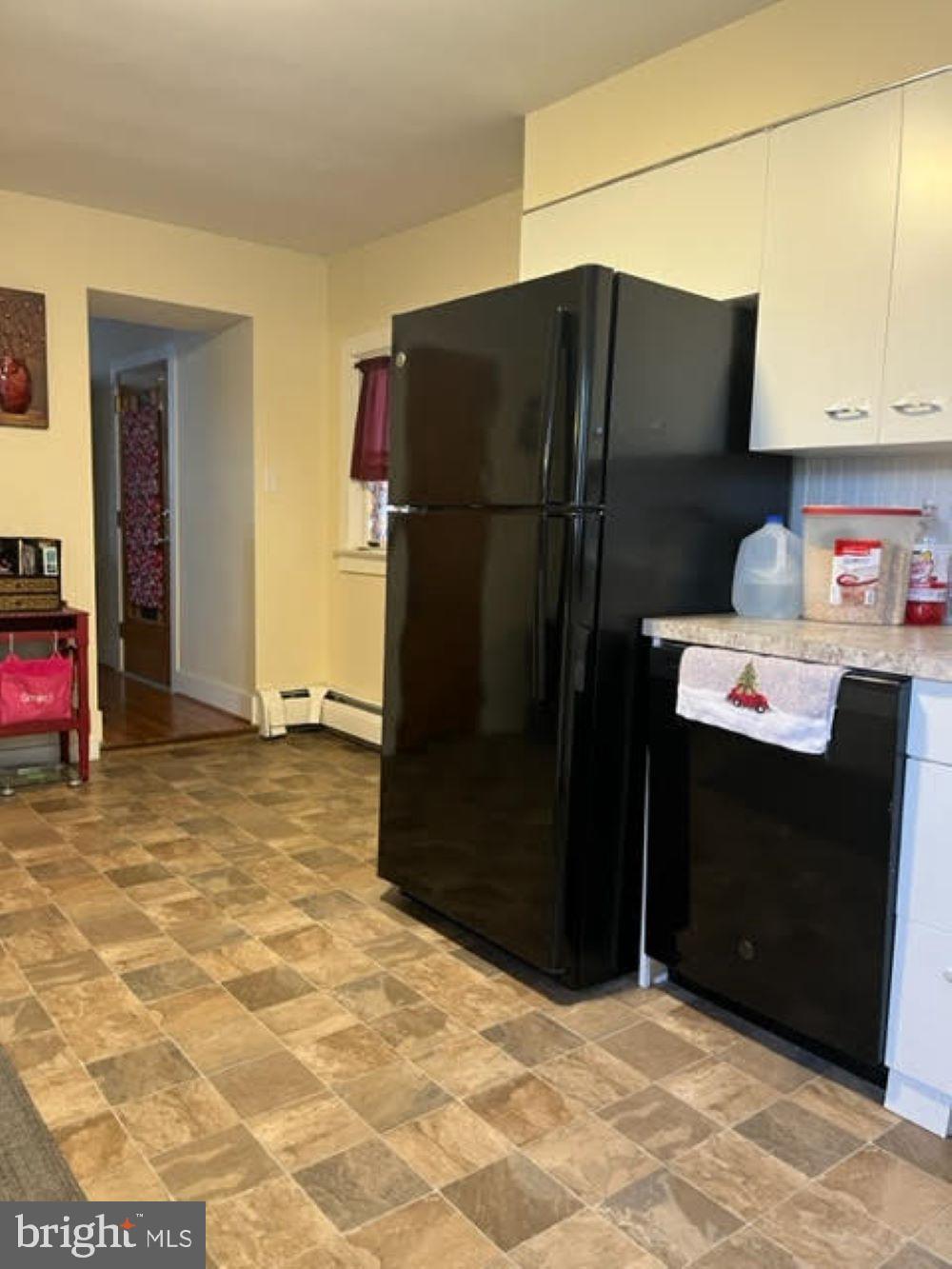 ELIZABETH TWP - Residential Lease
