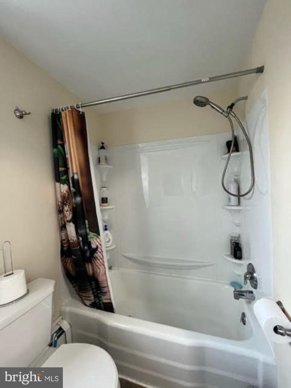 ELIZABETH TWP - Residential Lease