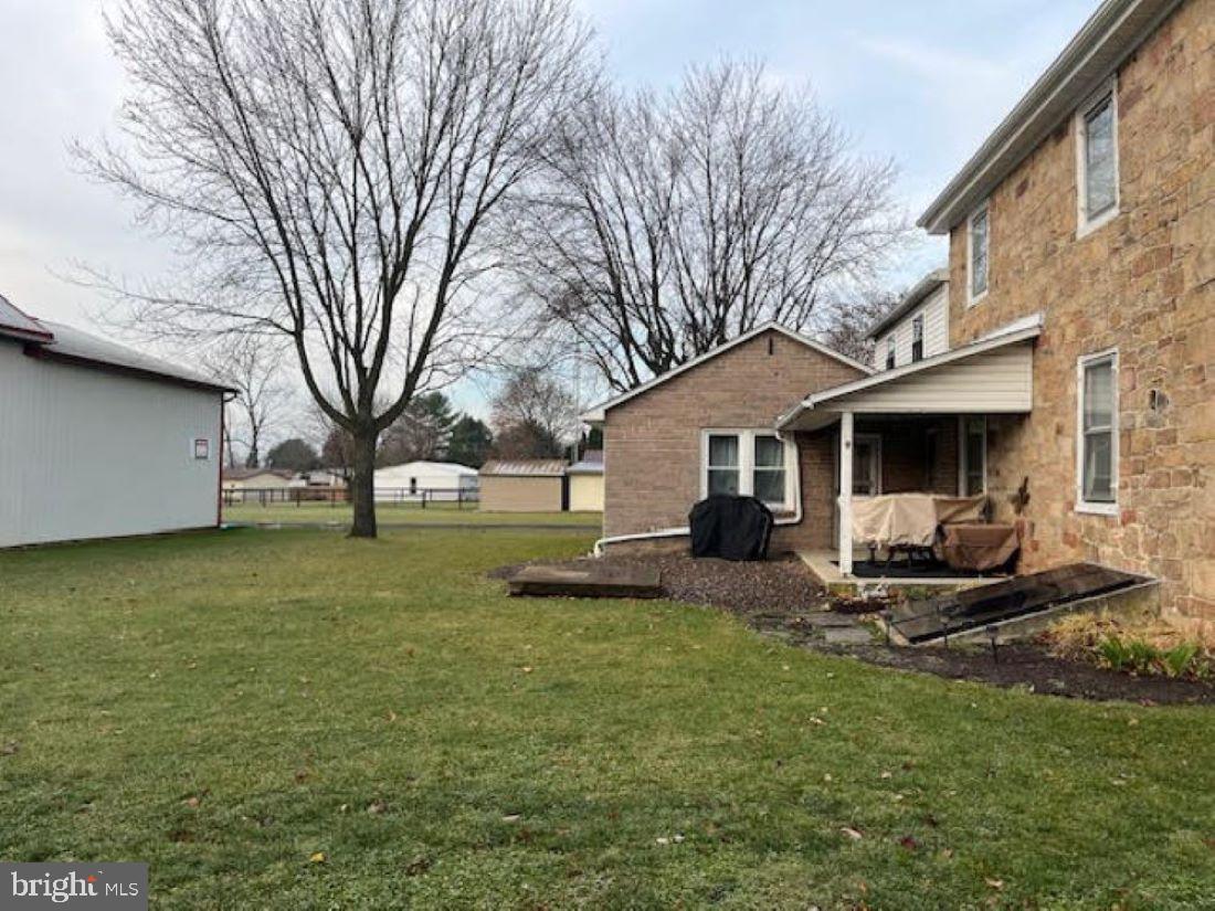 ELIZABETH TWP - Residential Lease