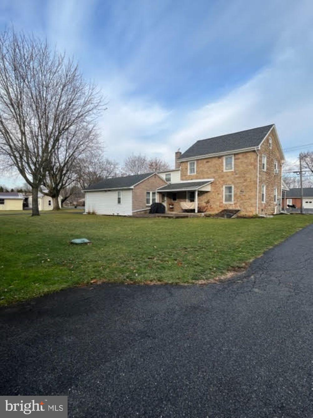 ELIZABETH TWP - Residential Lease