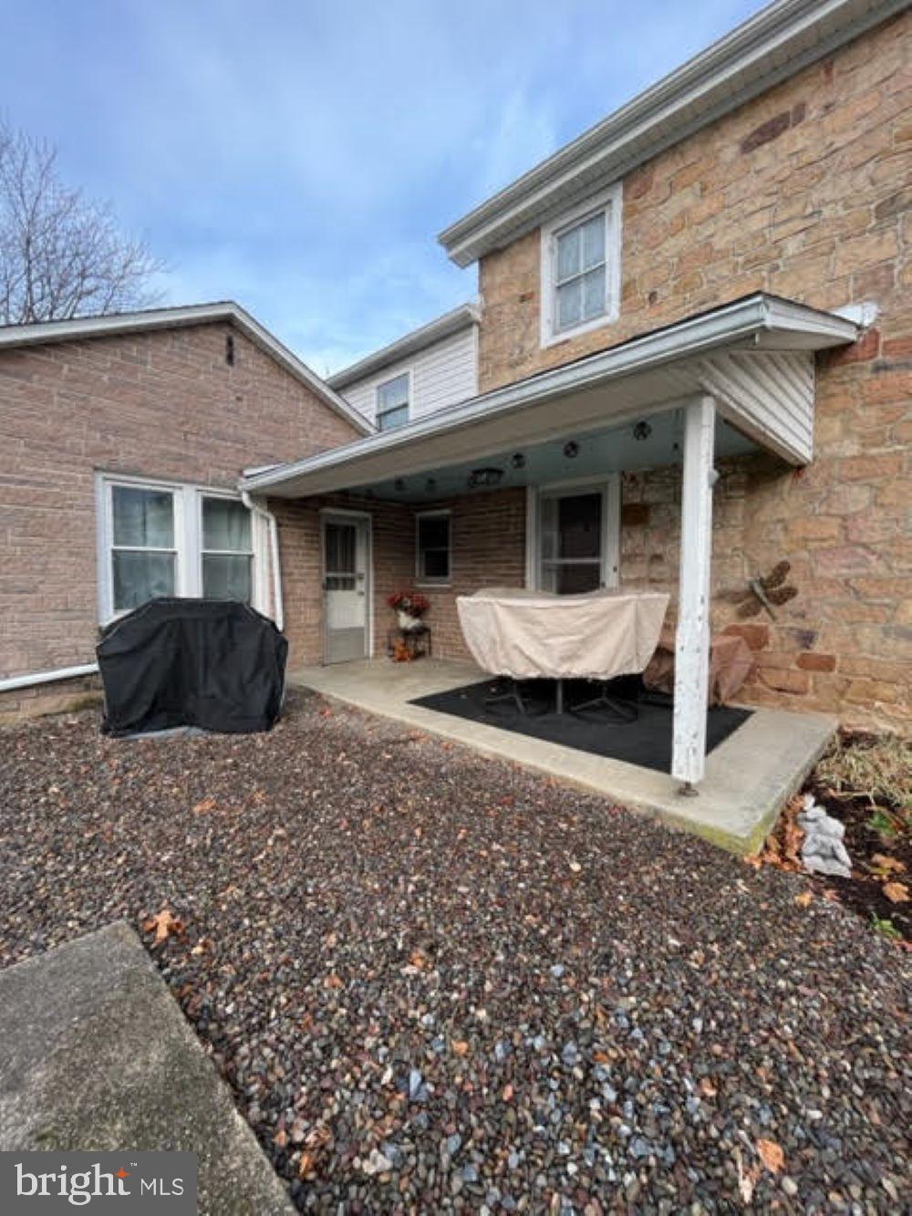 ELIZABETH TWP - Residential Lease