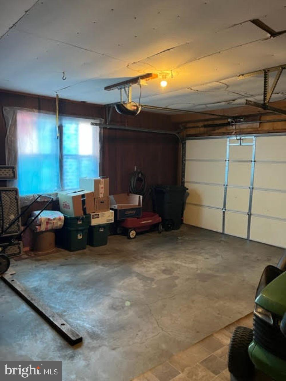 ELIZABETH TWP - Residential Lease