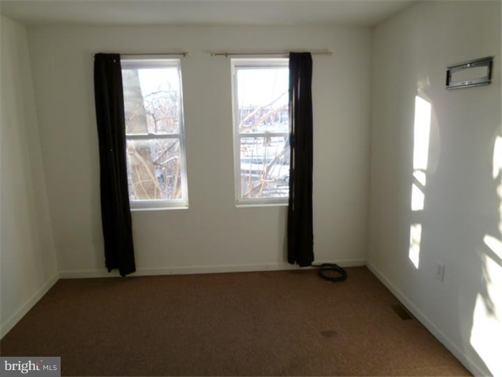TEMPLE UNIVERSITY - Residential Lease