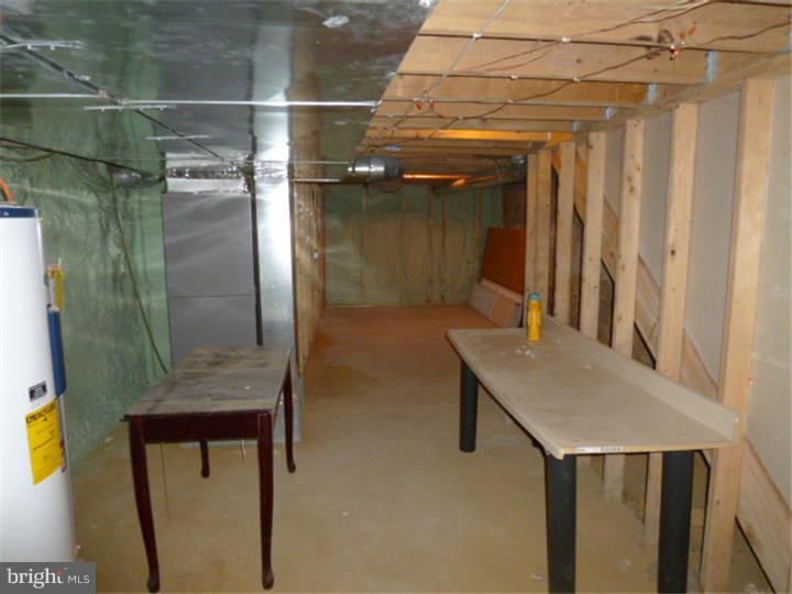 TEMPLE UNIVERSITY - Residential Lease